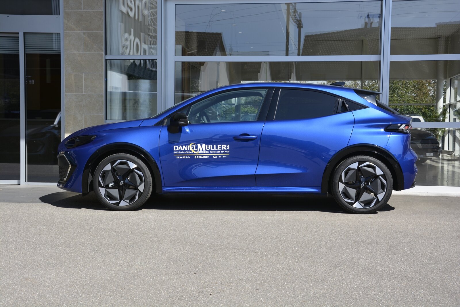 RENAULT CLIO techno full hybrid E-Tech 160, Full-Hybrid Petrol/Electric, Ex-demonstrator, Automatic - 3