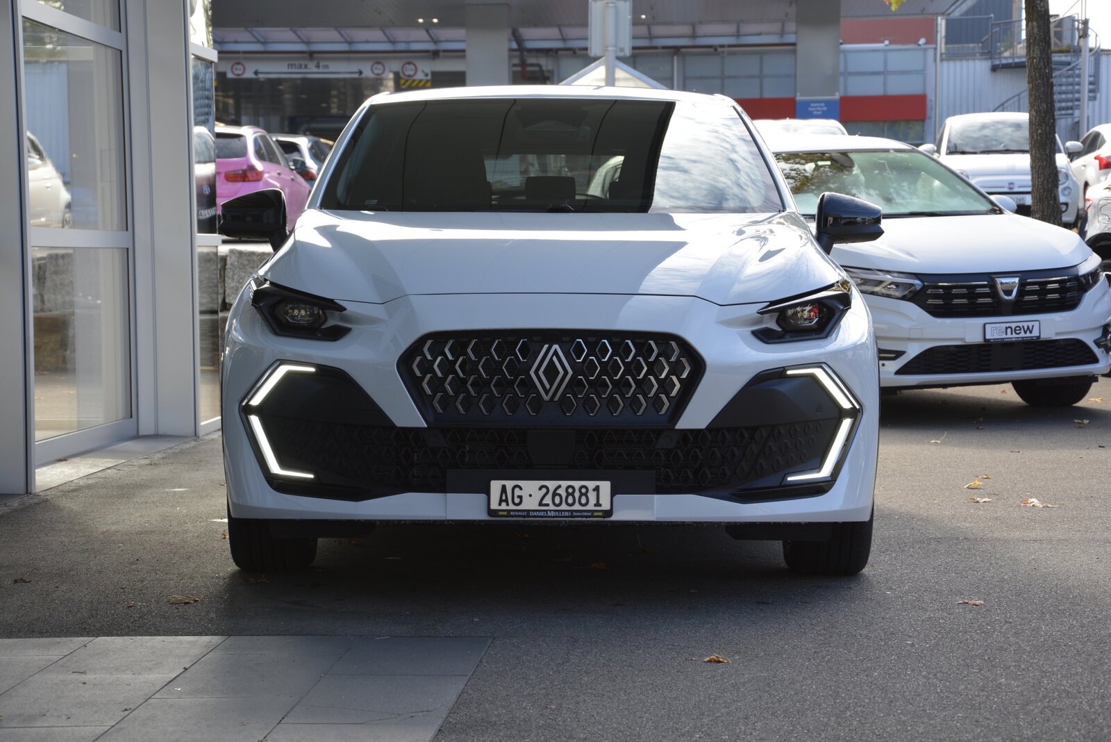 RENAULT CLIO techno full hybrid E-Tech 160, Full-Hybrid Petrol/Electric, Ex-demonstrator, Automatic - 2