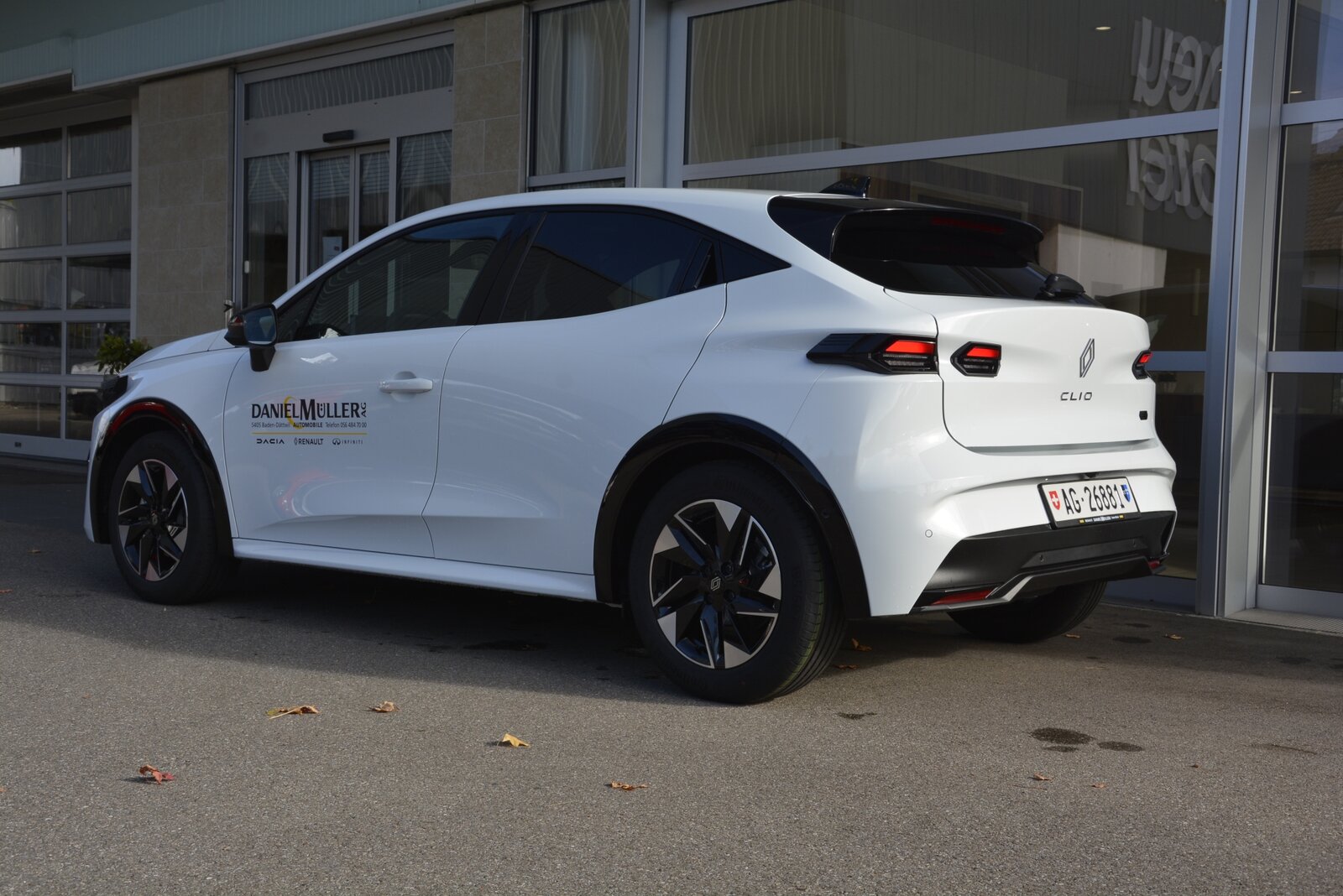 RENAULT CLIO techno full hybrid E-Tech 160, Full-Hybrid Petrol/Electric, Ex-demonstrator, Automatic - 4