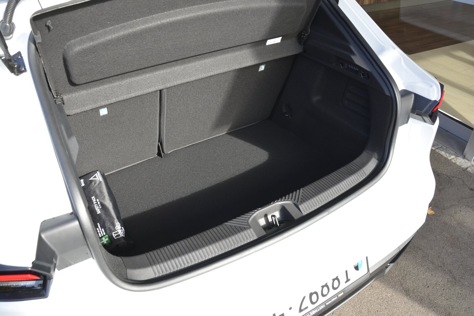 RENAULT CLIO techno full hybrid E-Tech 160, Full-Hybrid Petrol/Electric, Ex-demonstrator, Automatic - 6