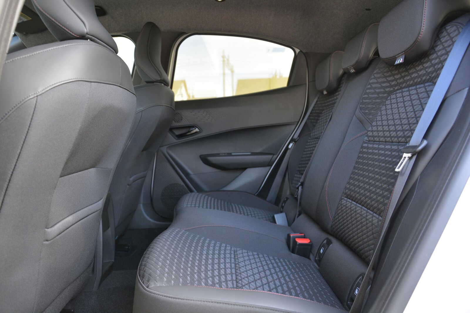 RENAULT CLIO techno full hybrid E-Tech 160, Full-Hybrid Petrol/Electric, Ex-demonstrator, Automatic - 7