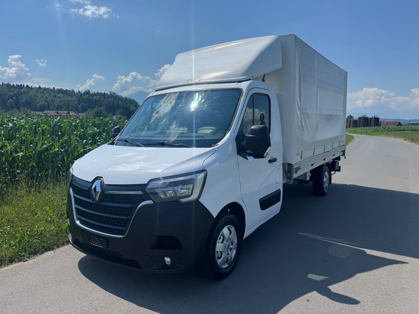 RENAULT Crafter 35 2.0 TDI L3 A mit Hebebühne und Anhänger