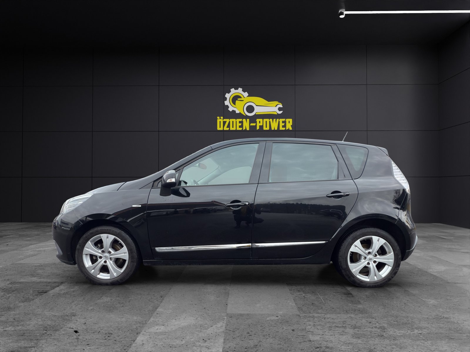 RENAULT EDC / Rückfahrkamera // Bose, Diesel, Occasion / Utilisé, Automatique - 7