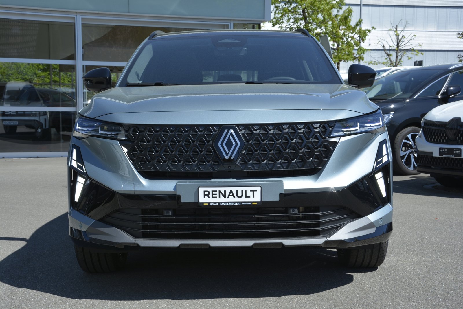 RENAULT Espace iconic full hybrid E-Tech 200 - 5 Seater, Hybride Integrale Benzina/Elettrica, Auto nuove, Automatico - 2