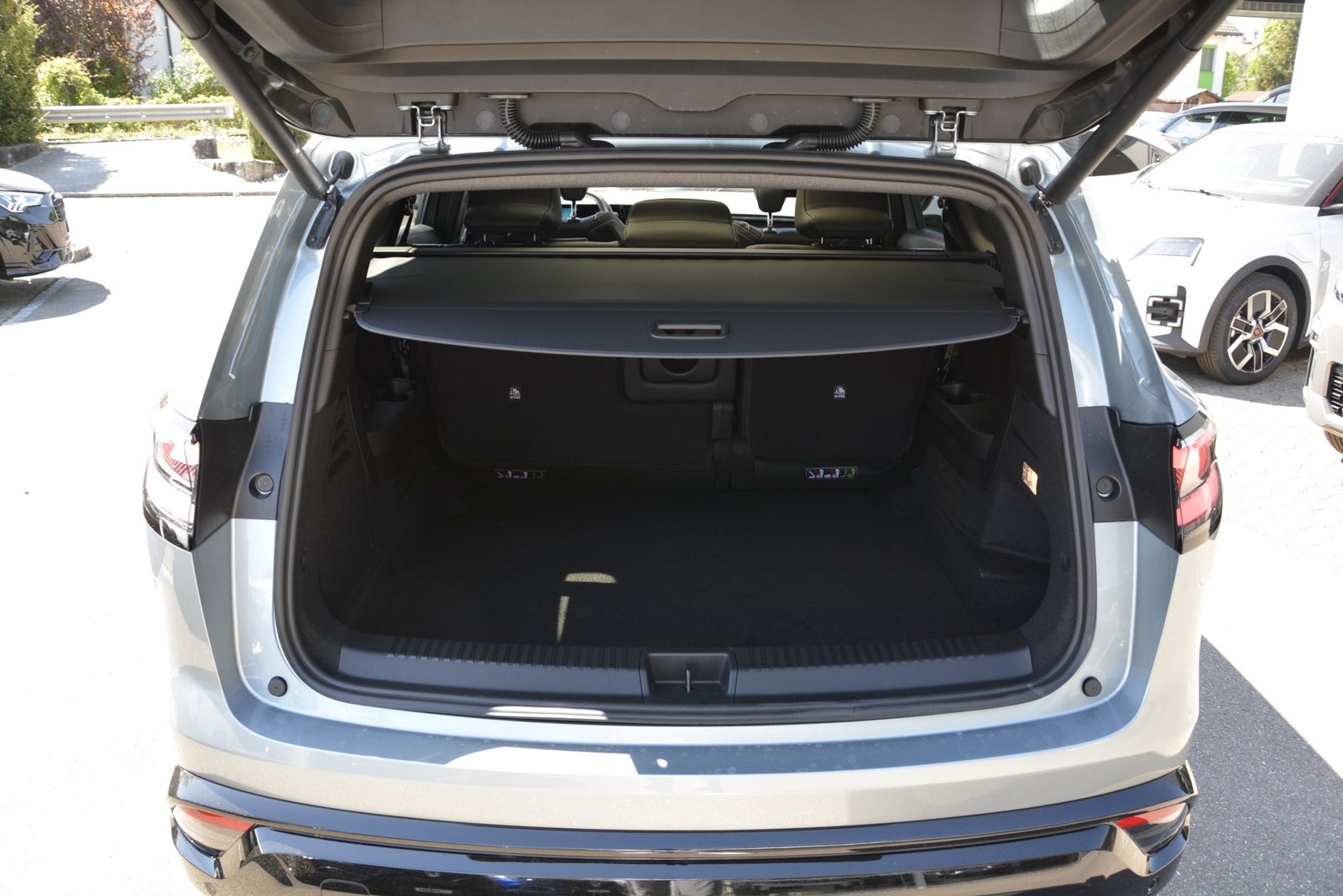 RENAULT Espace iconic full hybrid E-Tech 200 - 5 Seater, Hybride Intégral Essence/Électricité, Voiture nouvelle, Automatique - 6