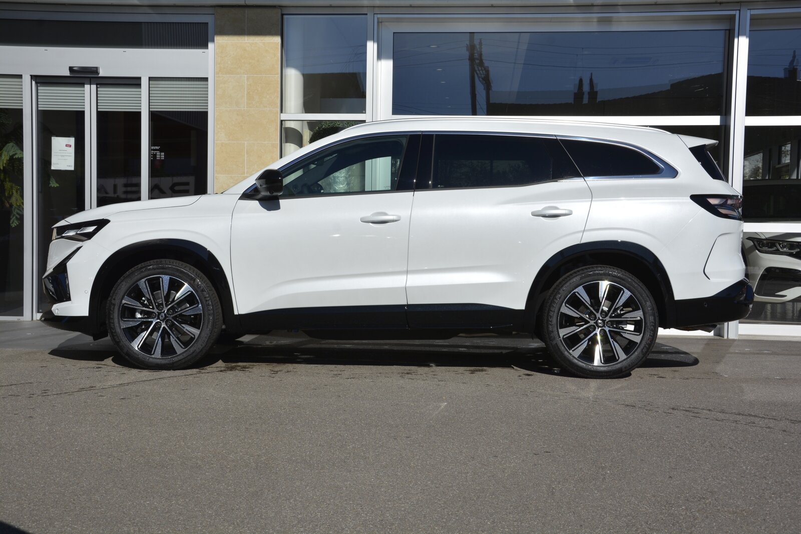 RENAULT Espace E-Tech techno full hybrid E-Tech 200 - 7 Seater, Hybride Integrale Benzina/Elettrica, Auto nuove, Automatico - 3