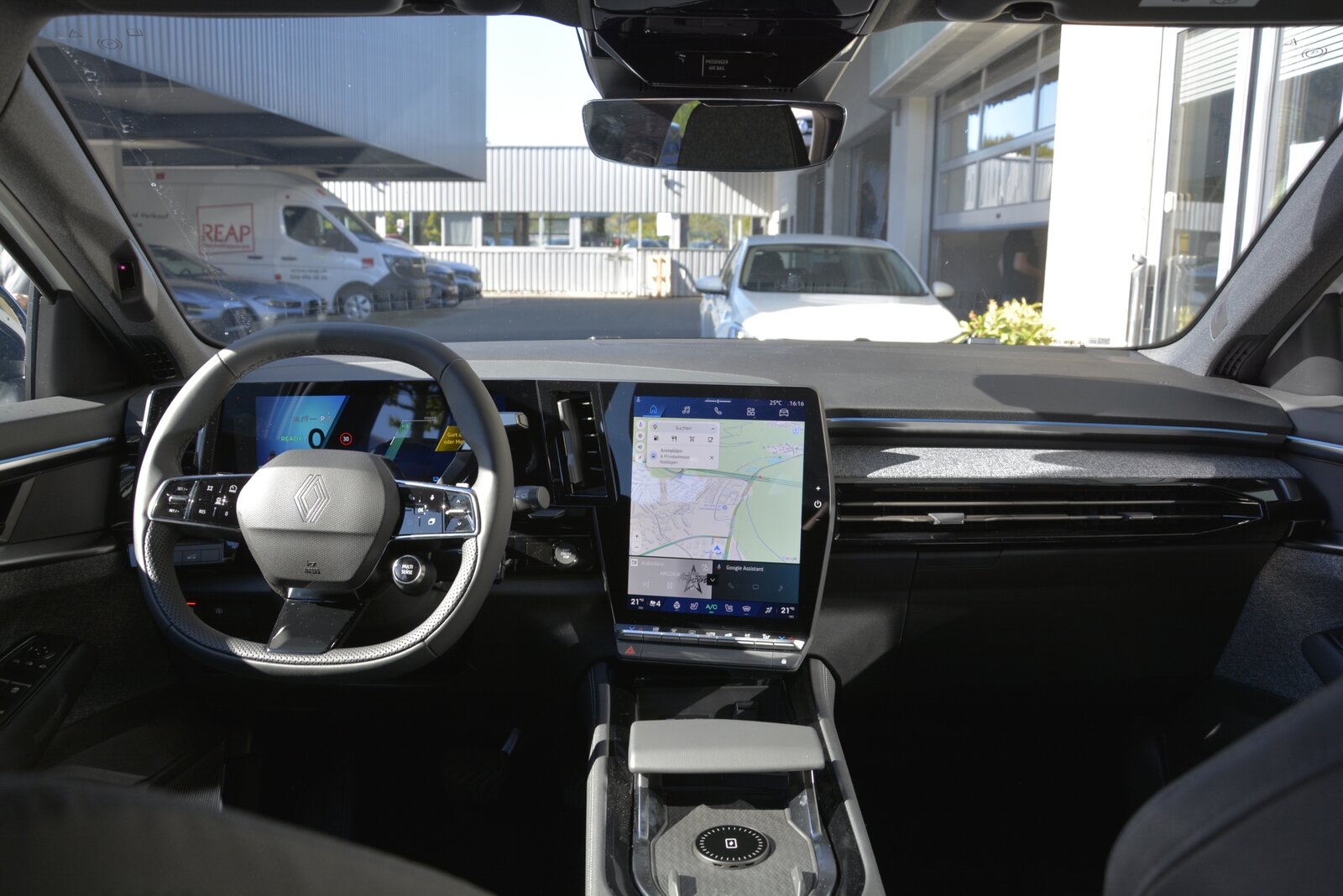 RENAULT Espace E-Tech techno full hybrid E-Tech 200 - 7 Seater, Hybride Integrale Benzina/Elettrica, Auto nuove, Automatico - 6