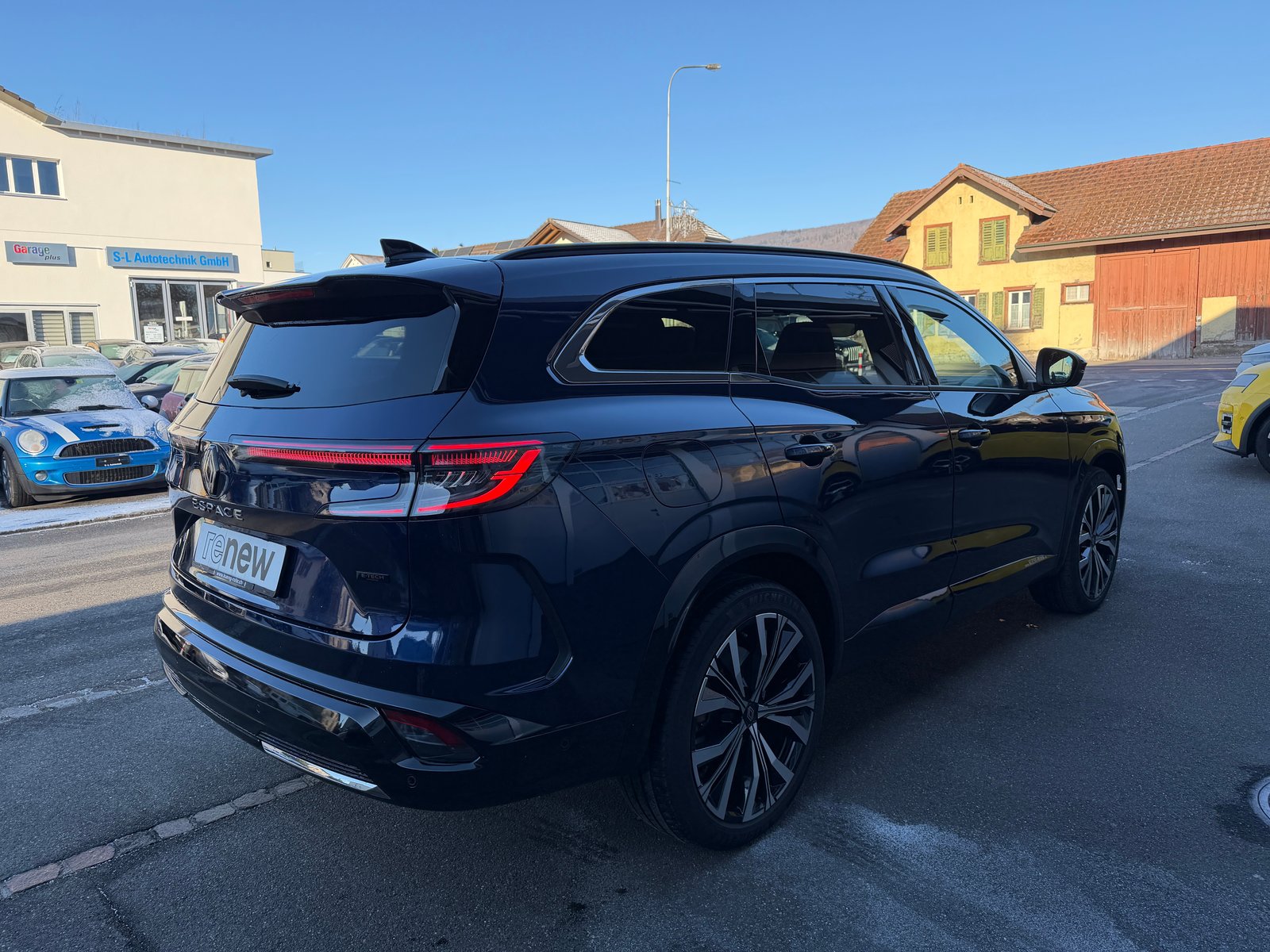 RENAULT Espace 1.2 E-Tech iconic, Full-Hybrid Petrol/Electric, Second hand / Used, Automatic - 4