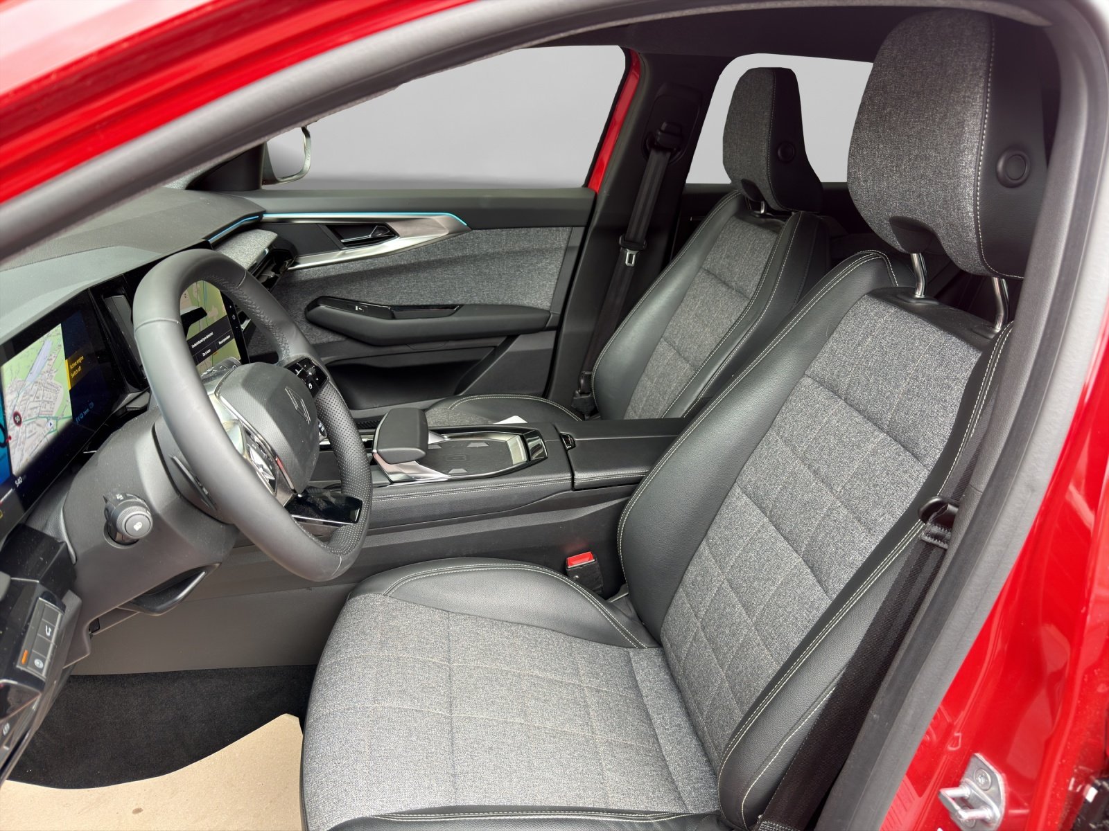 RENAULT Espace 1.2 E-Tech techno 7P, Full-Hybrid Petrol/Electric, Second hand / Used, Automatic - 6