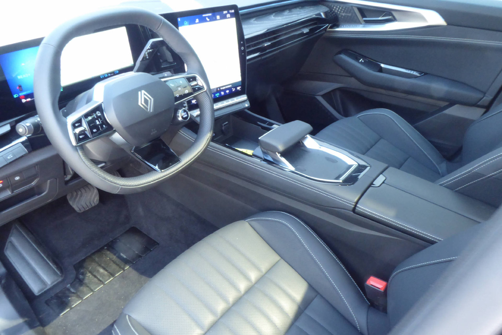 RENAULT Espace 1.2 E-Tech iconic, Voll-Hybrid Benzin/Elektro, Occasion / Gebraucht, Automatik - 5