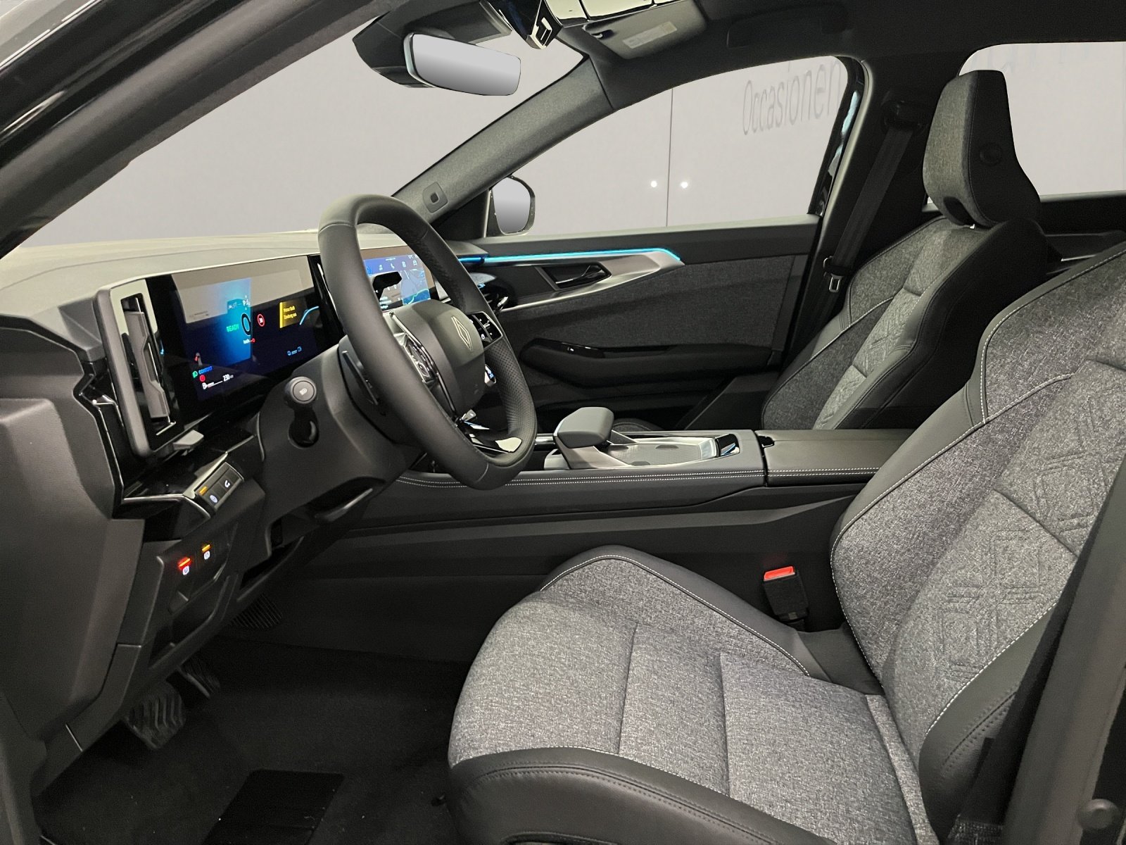 RENAULT Espace 1.2 E-Tech techno, Full-Hybrid Petrol/Electric, Ex-demonstrator, Automatic - 5