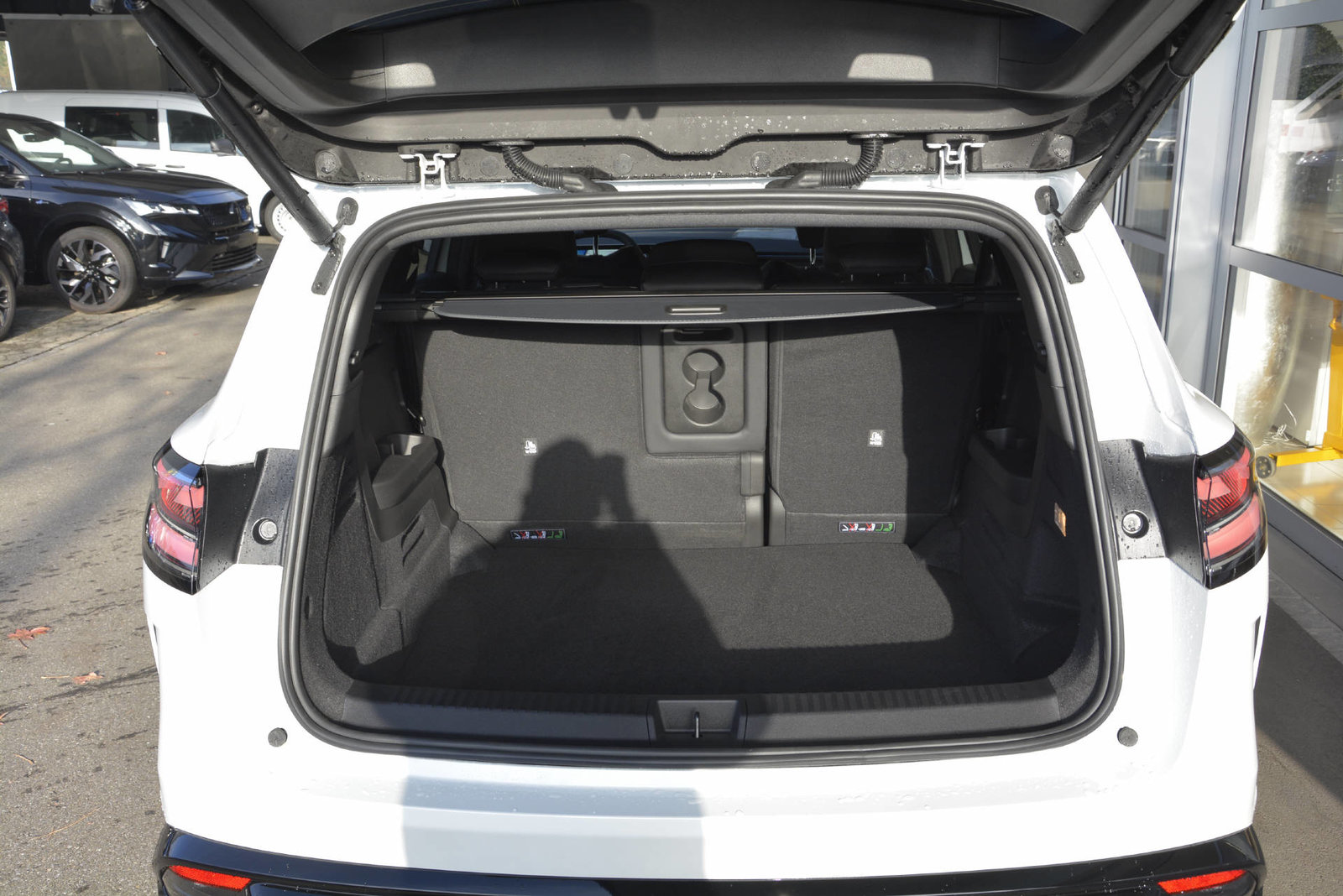 RENAULT Espace Full Hybrid E-Tech techno full hybrid E-Tech 200 - 5 , Hybride Intégral Essence/Électricité, Voiture nouvelle, Automatique - 6