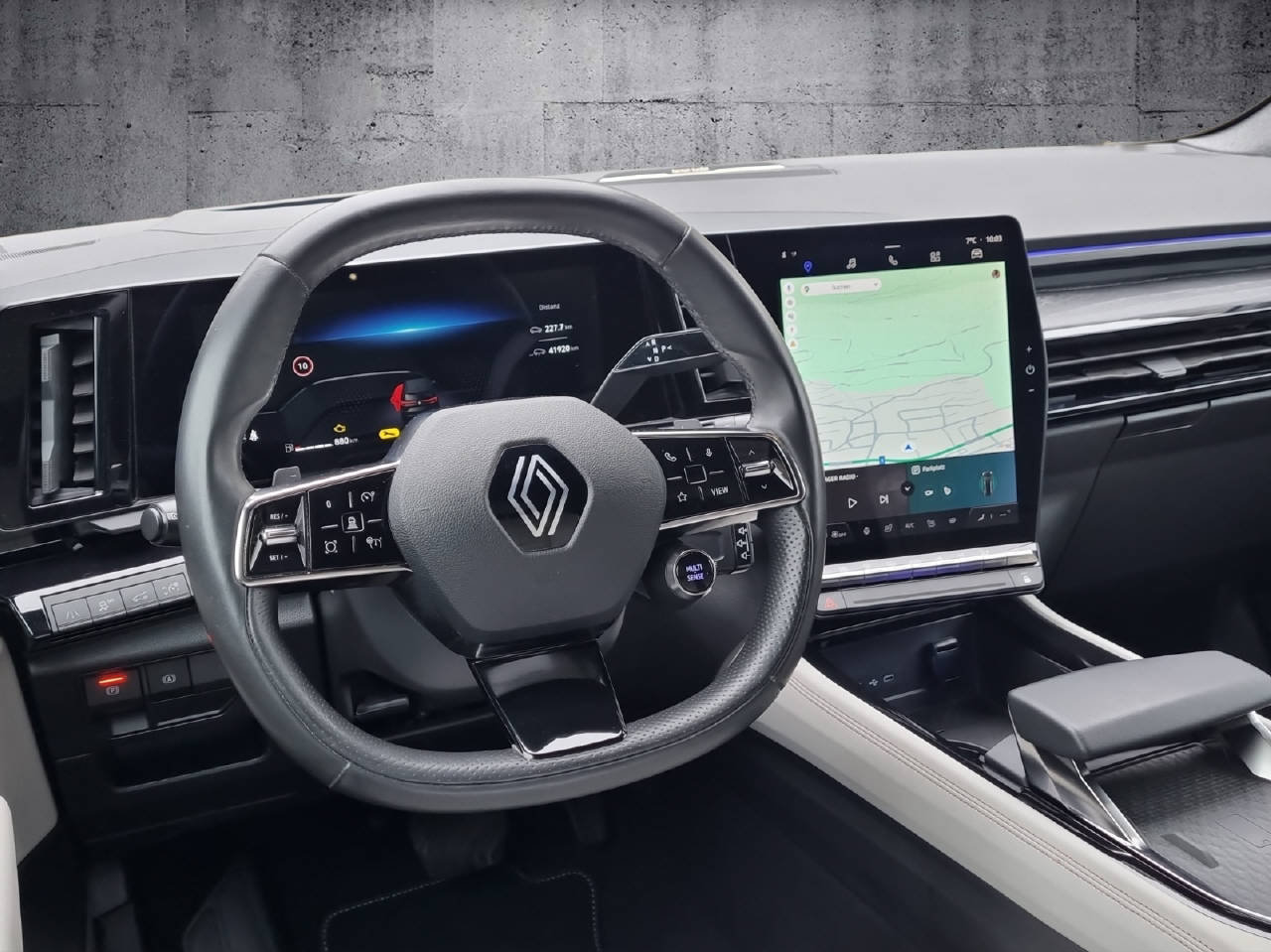 RENAULT Espace 1.2 E-Tech iconic 7P, Full-Hybrid Petrol/Electric, Second hand / Used, Automatic - 7