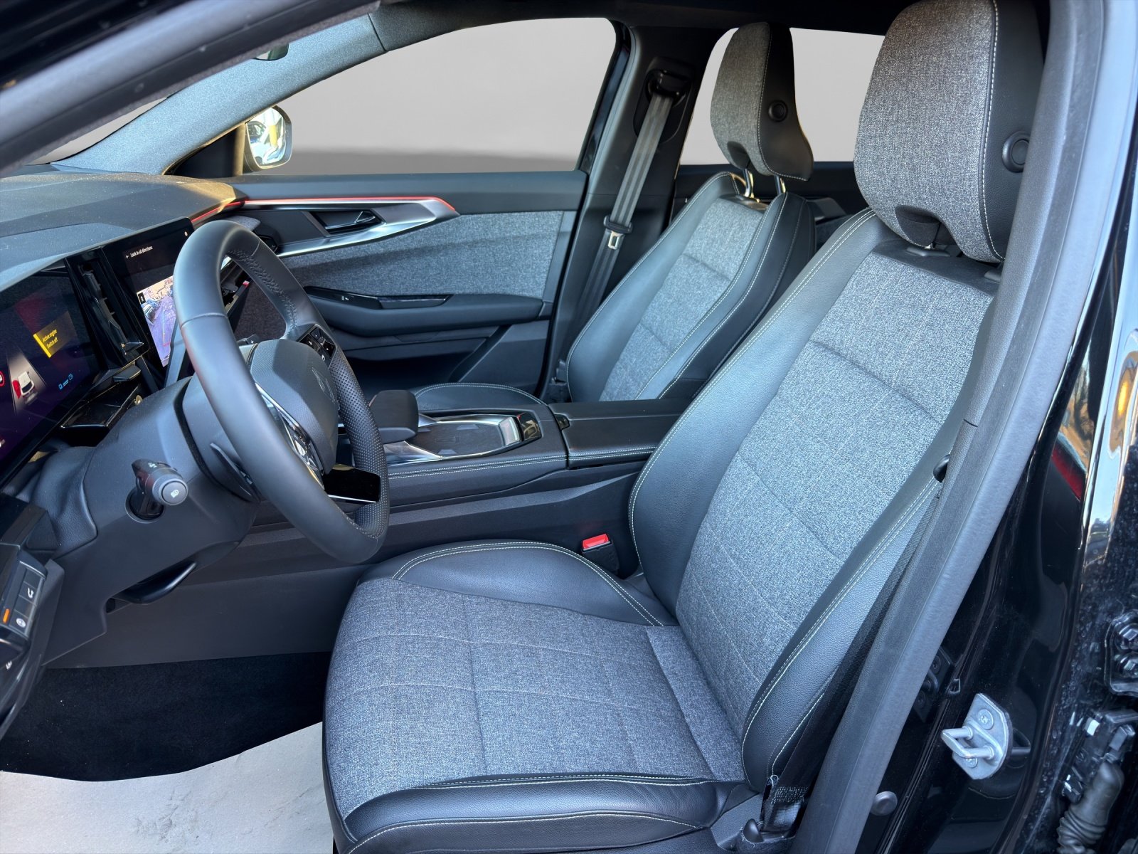 RENAULT Espace 1.2 E-Tech techno 7P, Voll-Hybrid Benzin/Elektro, Occasion / Gebraucht, Automat - 7