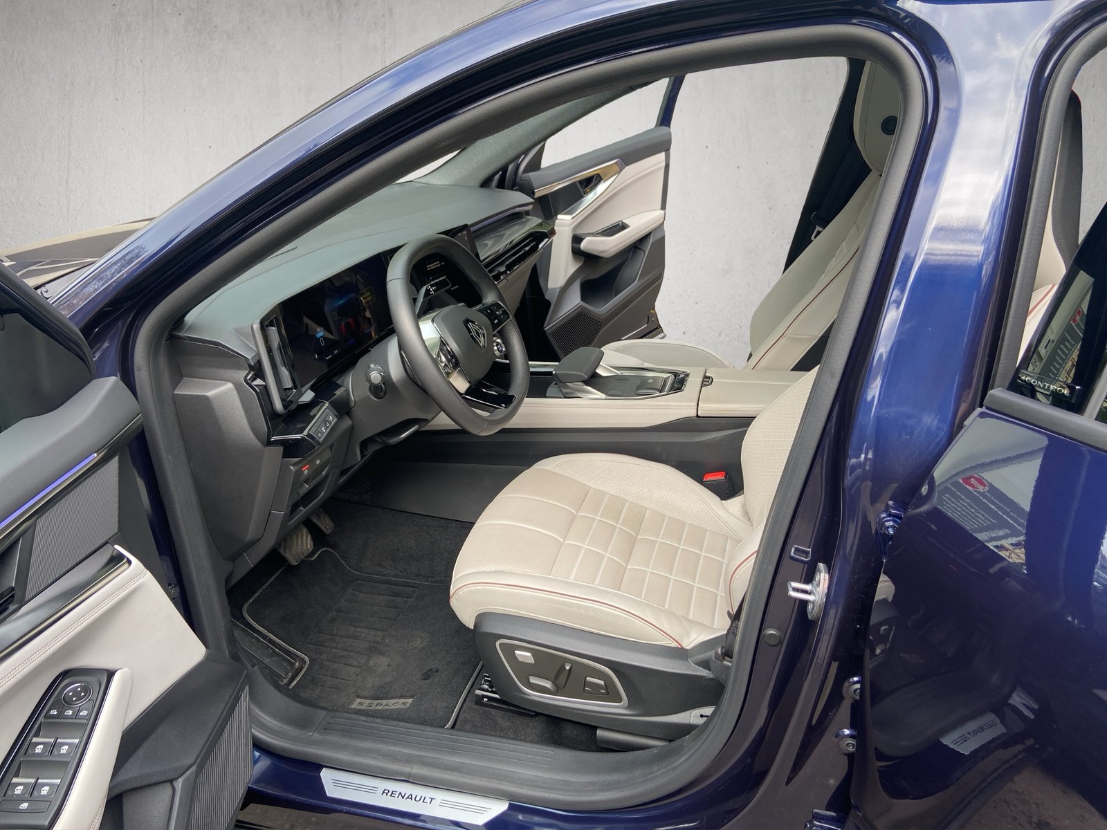 RENAULT Espace 1.2 E-Tech 200 Iconic, Voll-Hybrid Benzin/Elektro, Occasion / Gebraucht, Automatik - 7