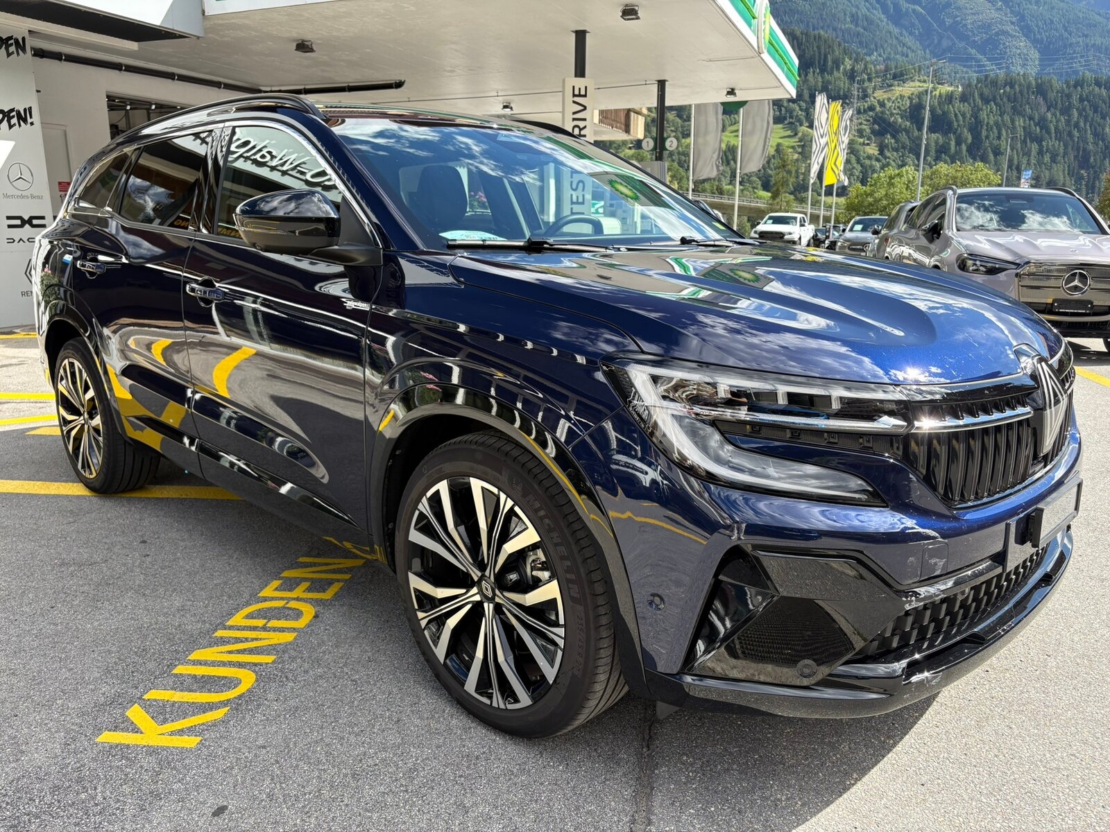 RENAULT Espace 1.2 E-Tech Iconic, Voll-Hybrid Benzin/Elektro, Occasion / Gebraucht, Automatik - 3