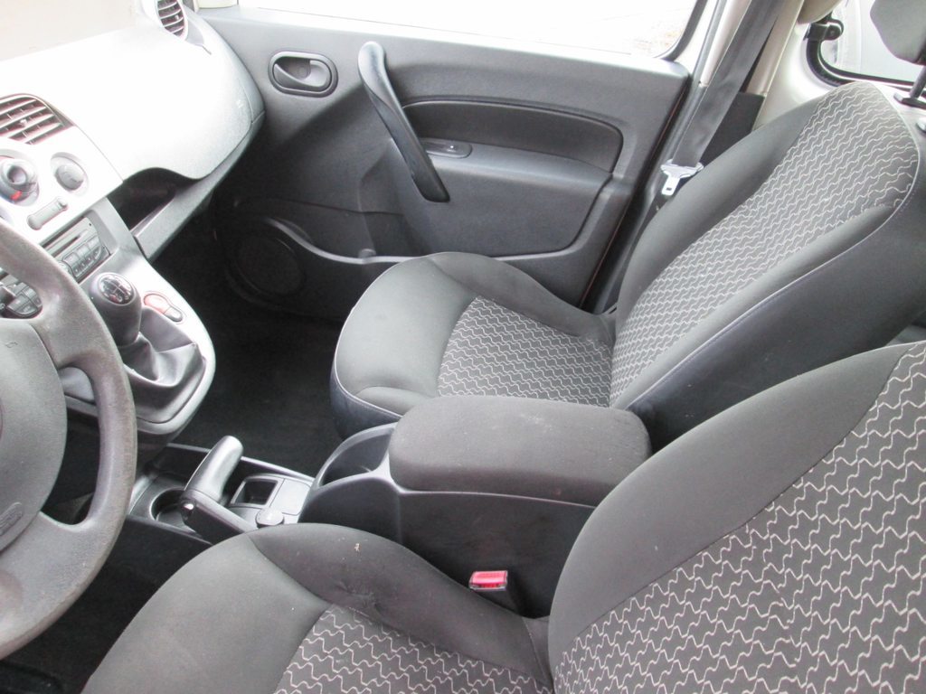 RENAULT Kangoo Kombi 1.6 16V 105 Expression, Petrol, Second hand / Used, Manual - 5
