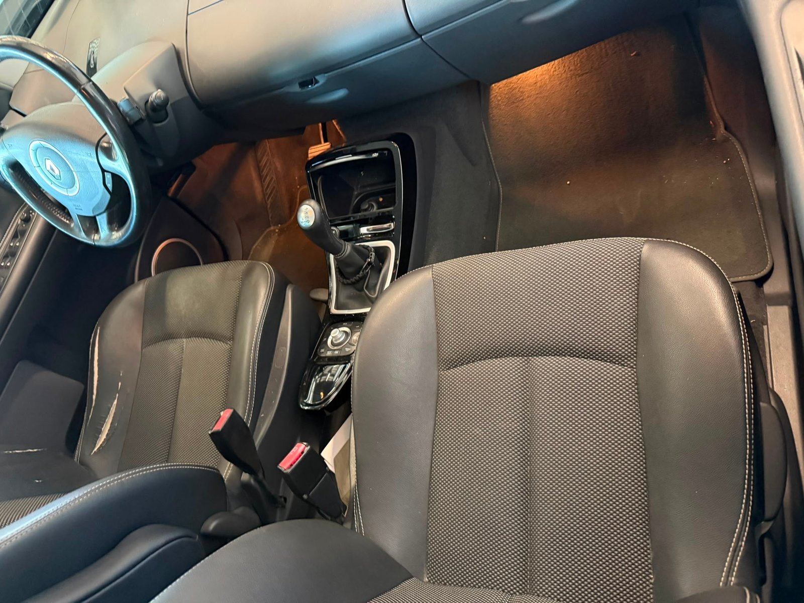 RENAULT Grand Espace 2.0 dCi Dynamic Automatic, Diesel, Second hand / Used, Automatic - 5