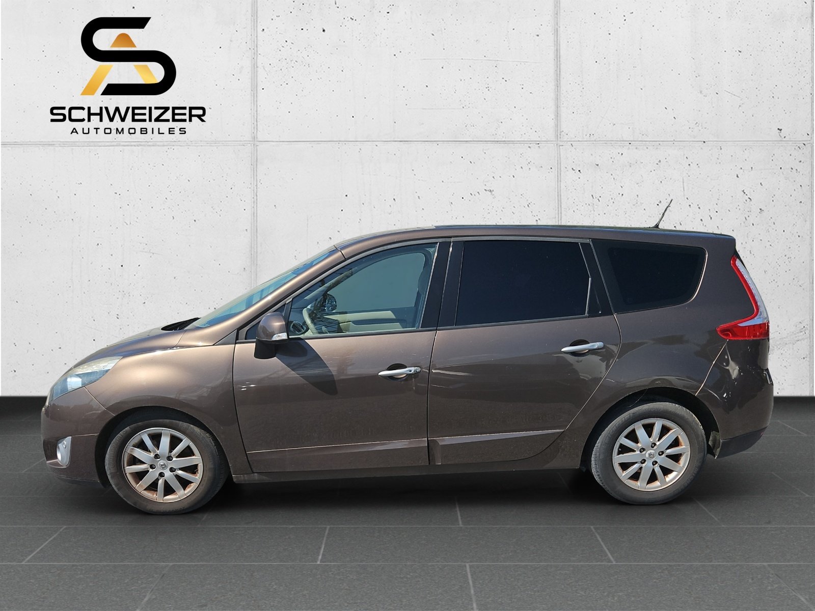 RENAULT Grand Scénic 2.0 16V Dynamique X-Tronic CVT, Petrol, Second hand / Used, Automatic - 4