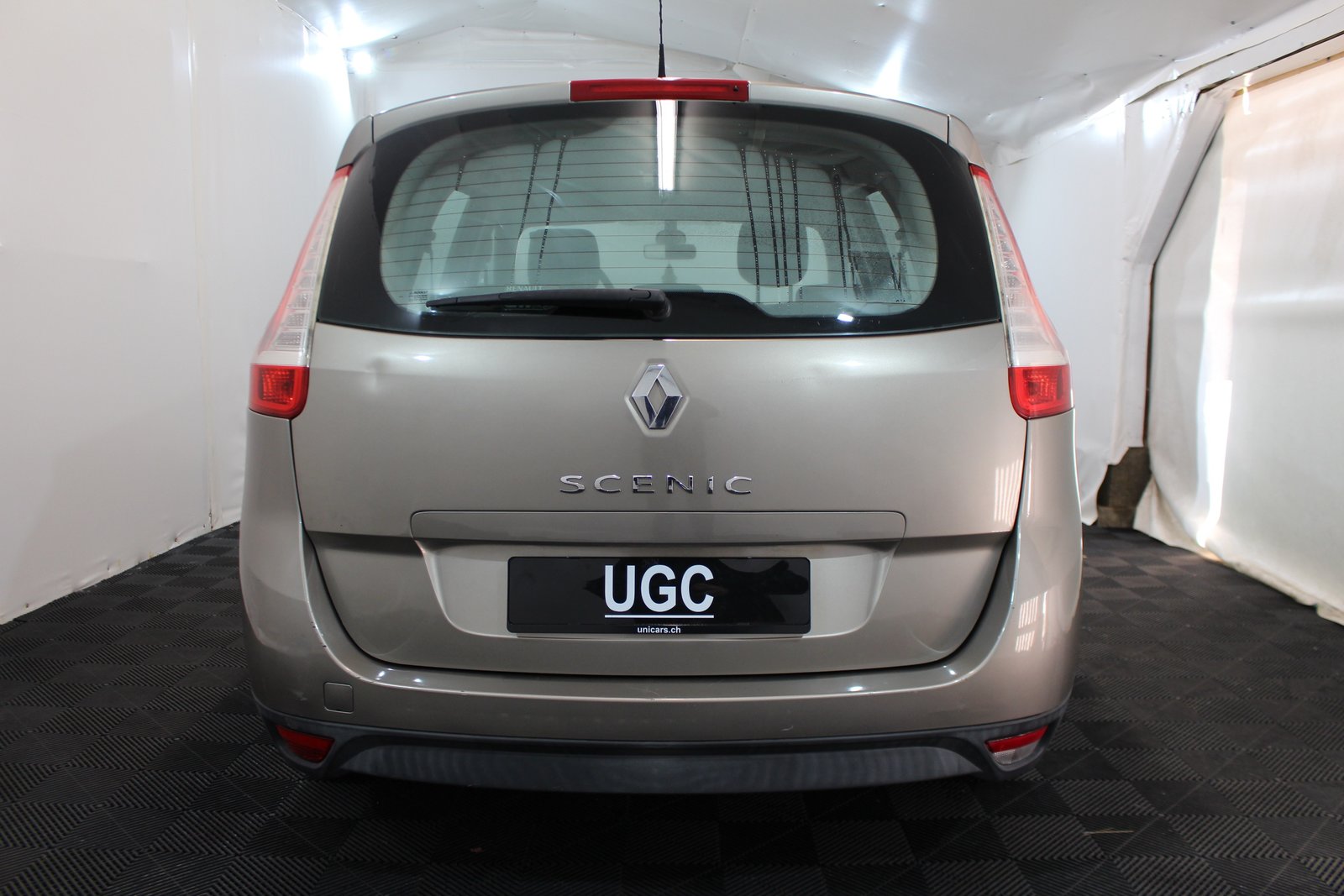 RENAULT Grand Scénic 1.6 110 Expression 5P, Benzin, Occasion / Gebraucht, Handschaltung - 5