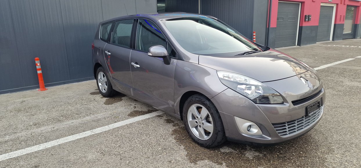 RENAULT Grand Scénic 2.0 16V Privilège X-Tronic CVT, Petrol, Second hand / Used, Automatic - 3