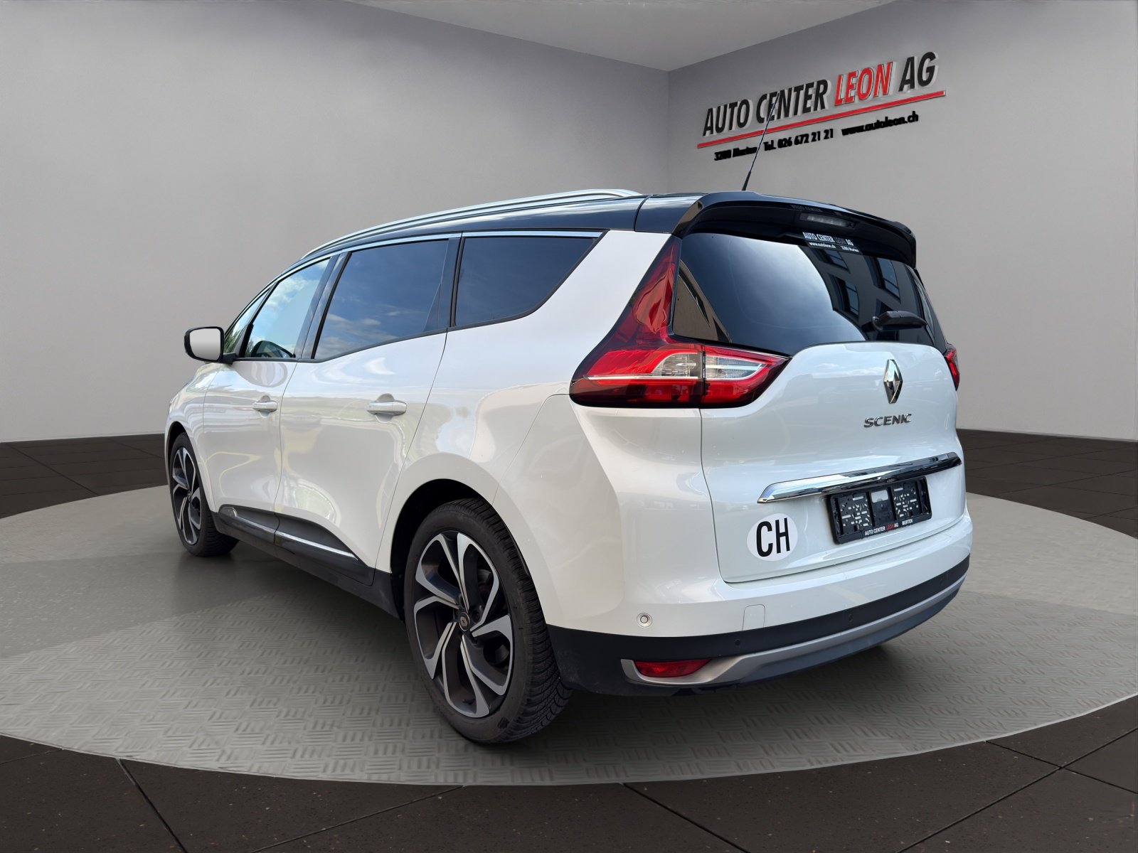 RENAULT Grand Scénic 1.8 dCi Initiale Paris EDC, Diesel, Occasion / Utilisé, Automatique - 4