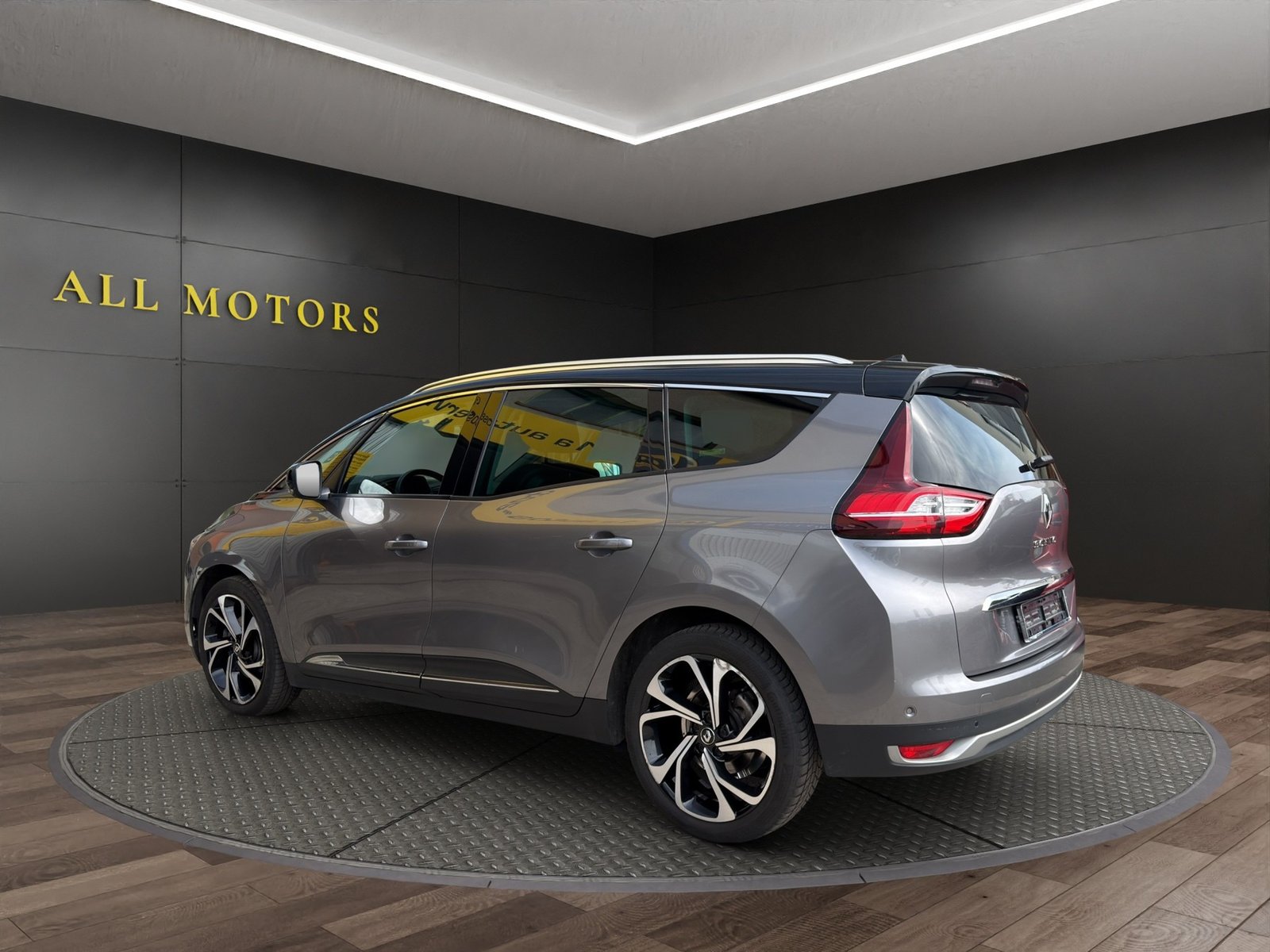 RENAULT Grand Scénic 1.8 dCi Zen EDC, Diesel, Occasion / Utilisé, Automatique - 2