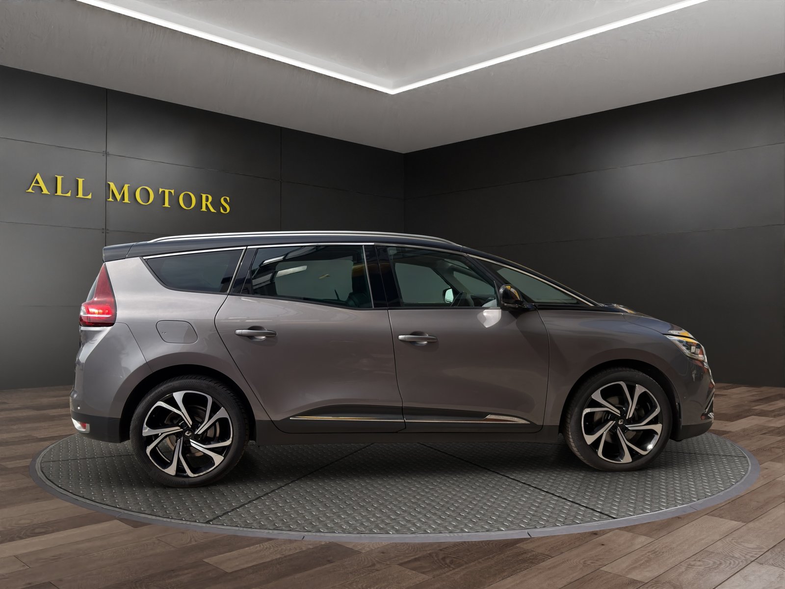 RENAULT Grand Scénic 1.8 dCi Zen EDC, Diesel, Occasion / Utilisé, Automatique - 7