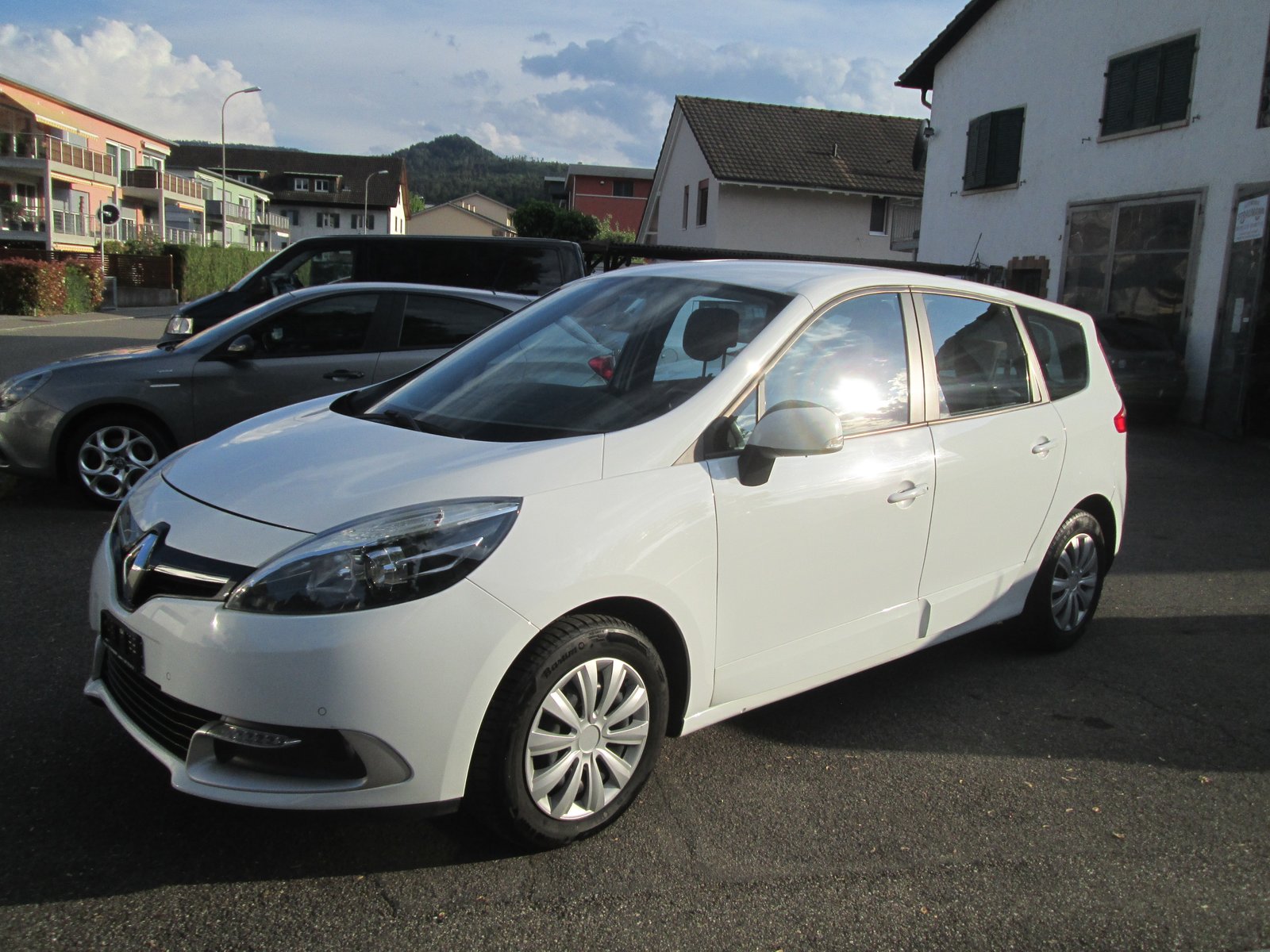 RENAULT Grand Scénic 1.5 dCi Expression EDC, Diesel, Occasion / Gebraucht, Automatik
