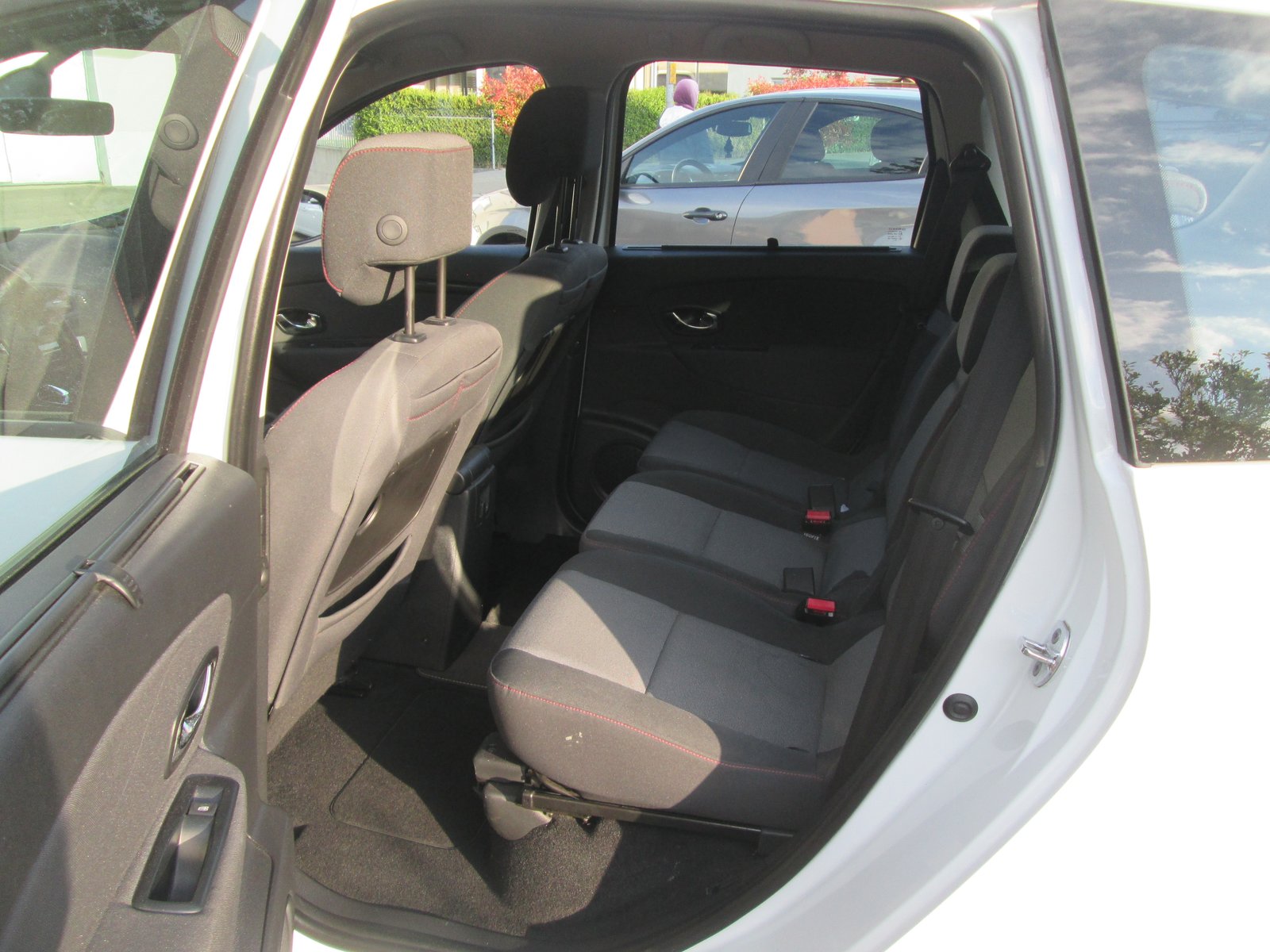 RENAULT Grand Scénic 1.5 dCi Expression EDC, Diesel, Occasion / Gebraucht, Automatik - 7
