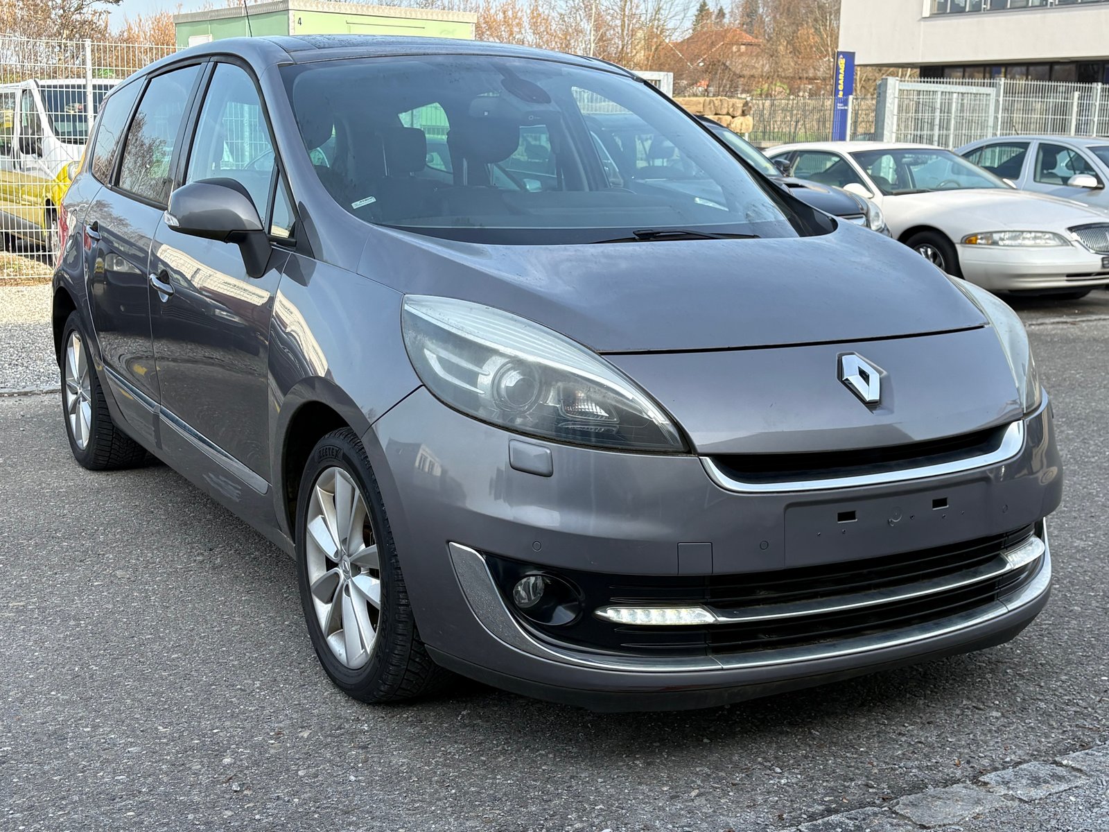 RENAULT Grand Scénic 2.0 dCi Bose Automatic (Einspritzdüse, Diesel, Second hand / Used, Automatic - 3