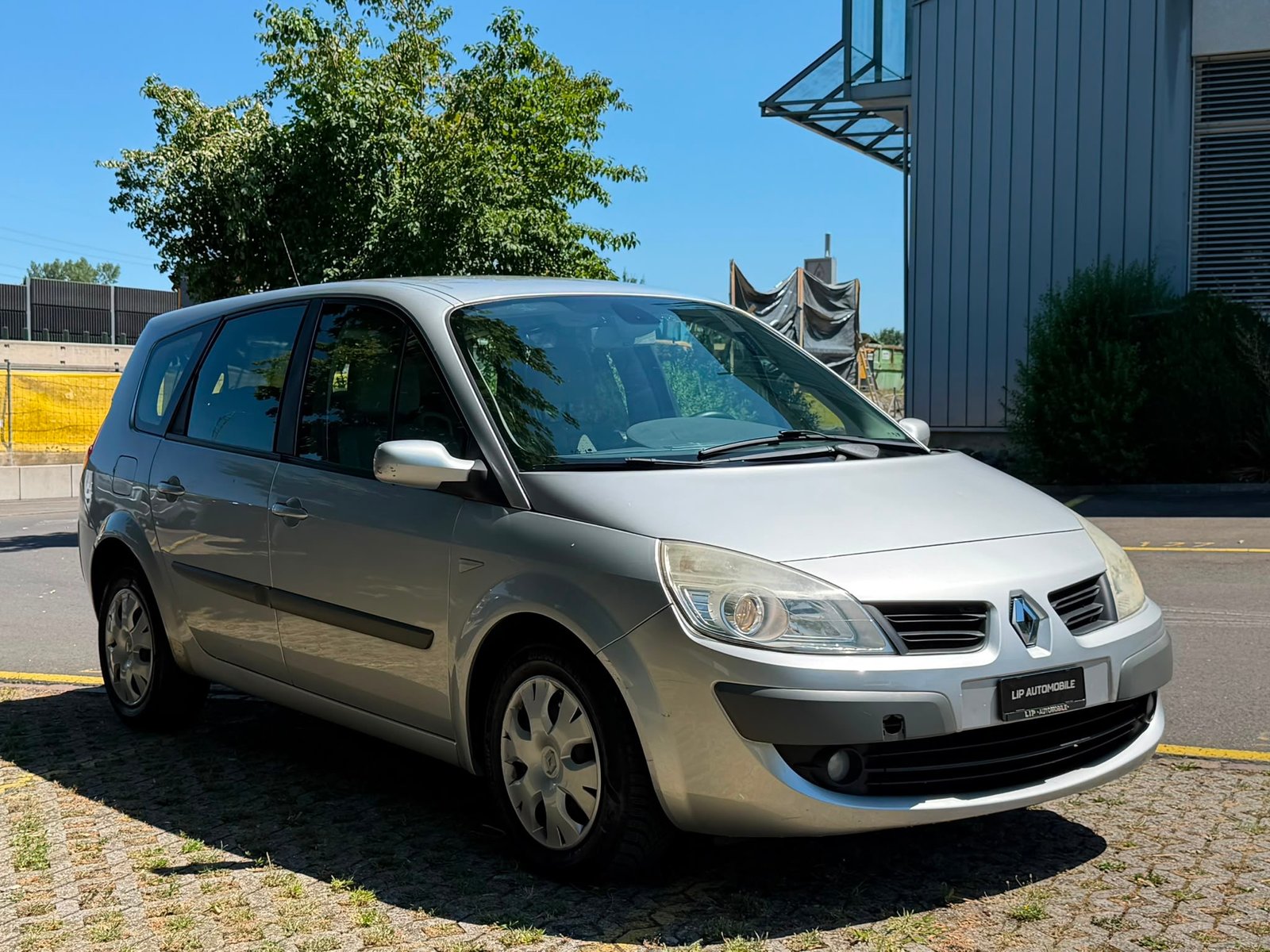 RENAULT Grand Scénic 1.6 16V Expression, Essence, Occasion / Utilisé, Manuelle - 2