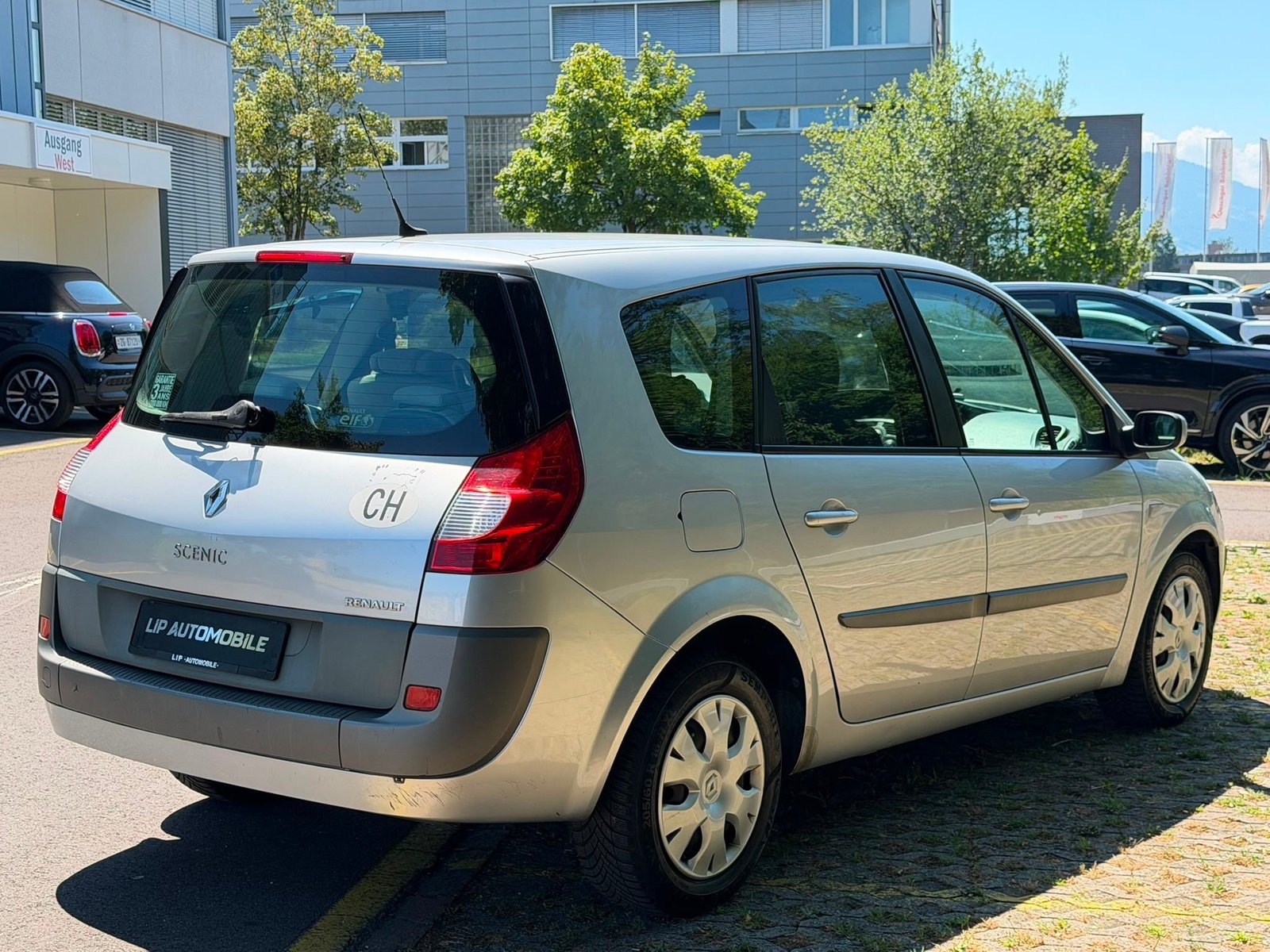 RENAULT Grand Scénic 1.6 16V Expression, Essence, Occasion / Utilisé, Manuelle - 3
