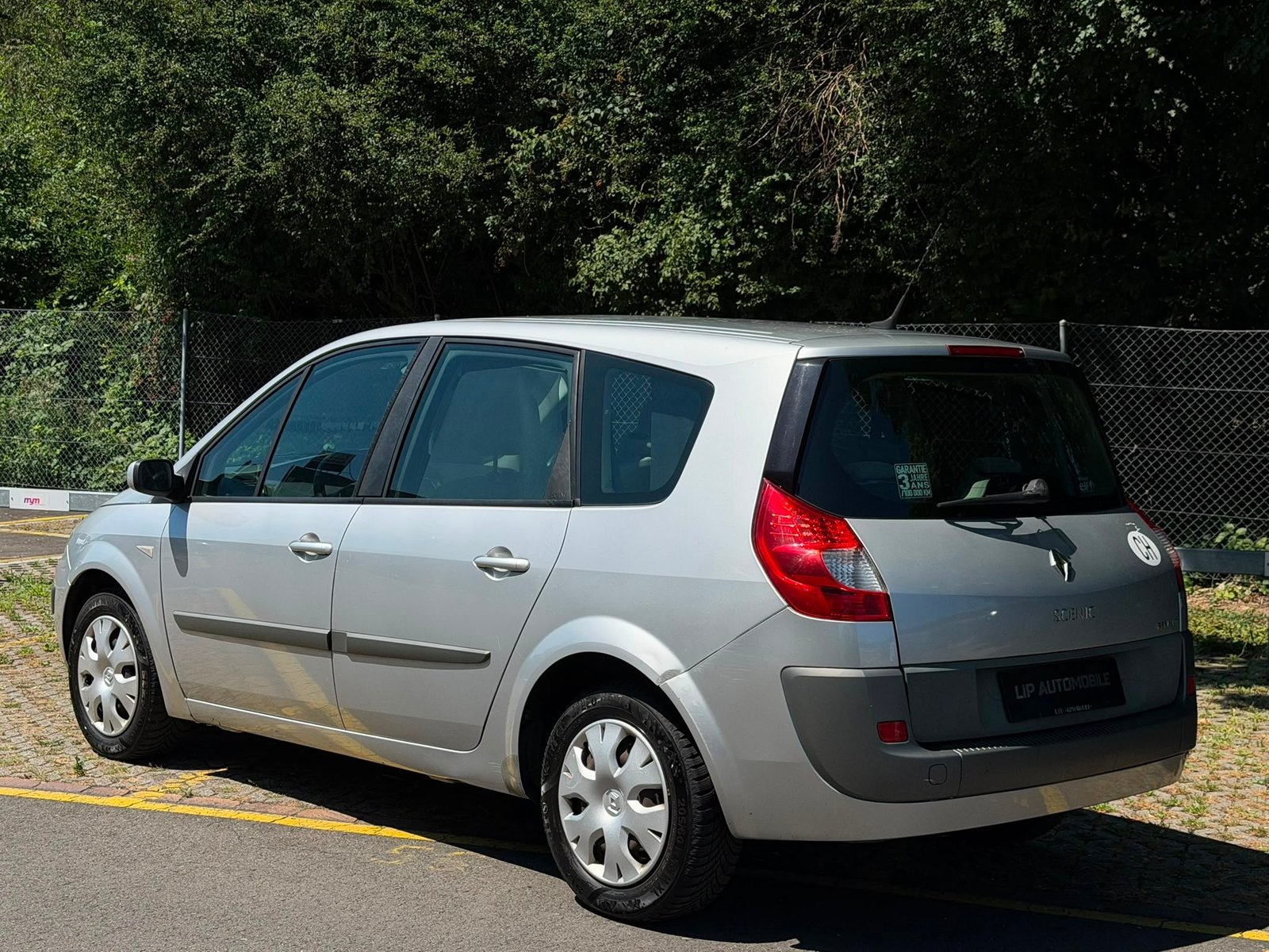 RENAULT Grand Scénic 1.6 16V Expression, Essence, Occasion / Utilisé, Manuelle - 4