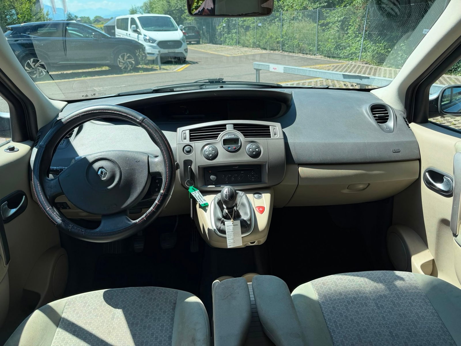 RENAULT Grand Scénic 1.6 16V Expression, Essence, Occasion / Utilisé, Manuelle - 5