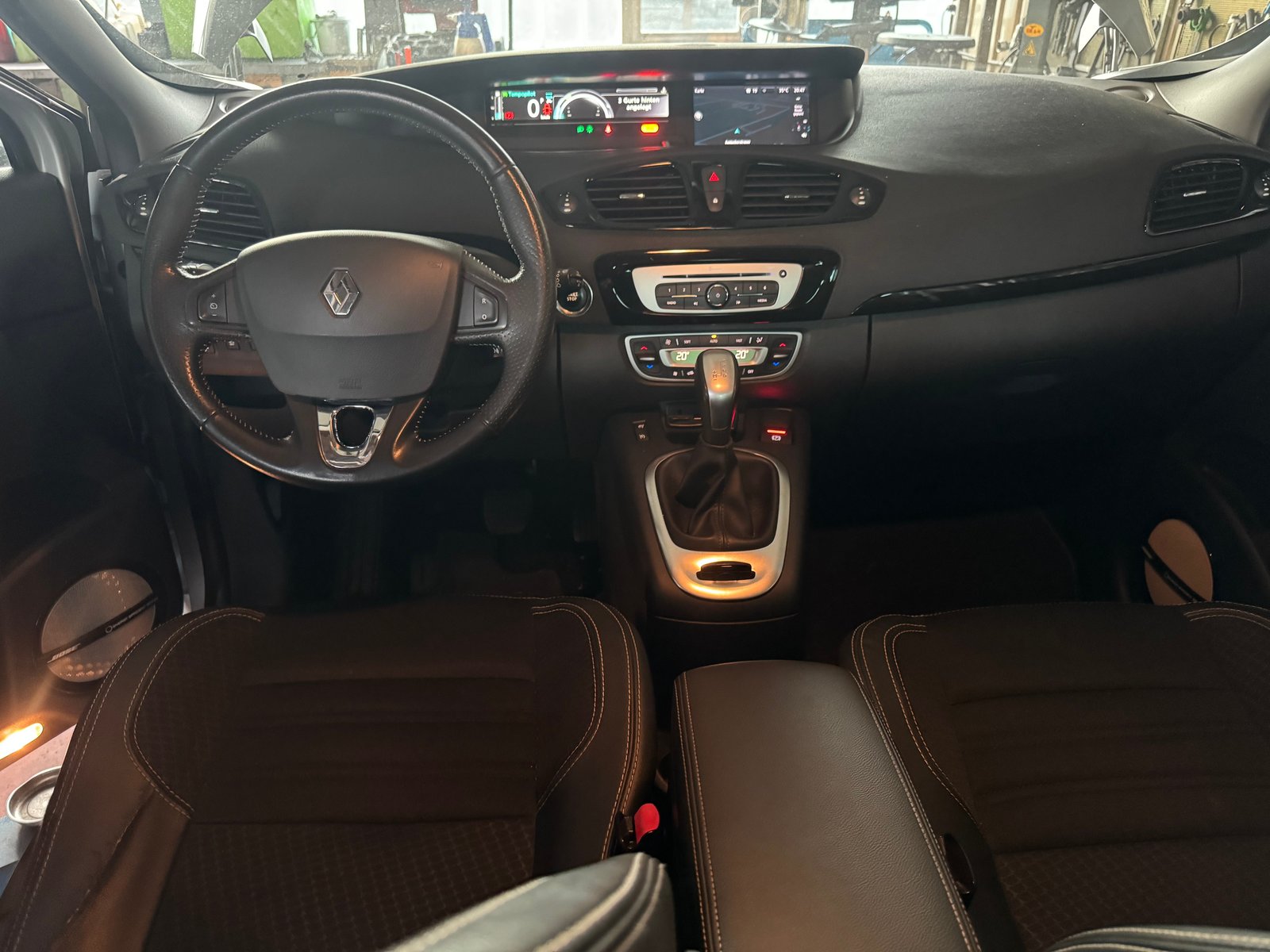 RENAULT Grand Scénic 1.5 dCi Bose EDC, Diesel, Occasion / Utilisé, Automatique - 3