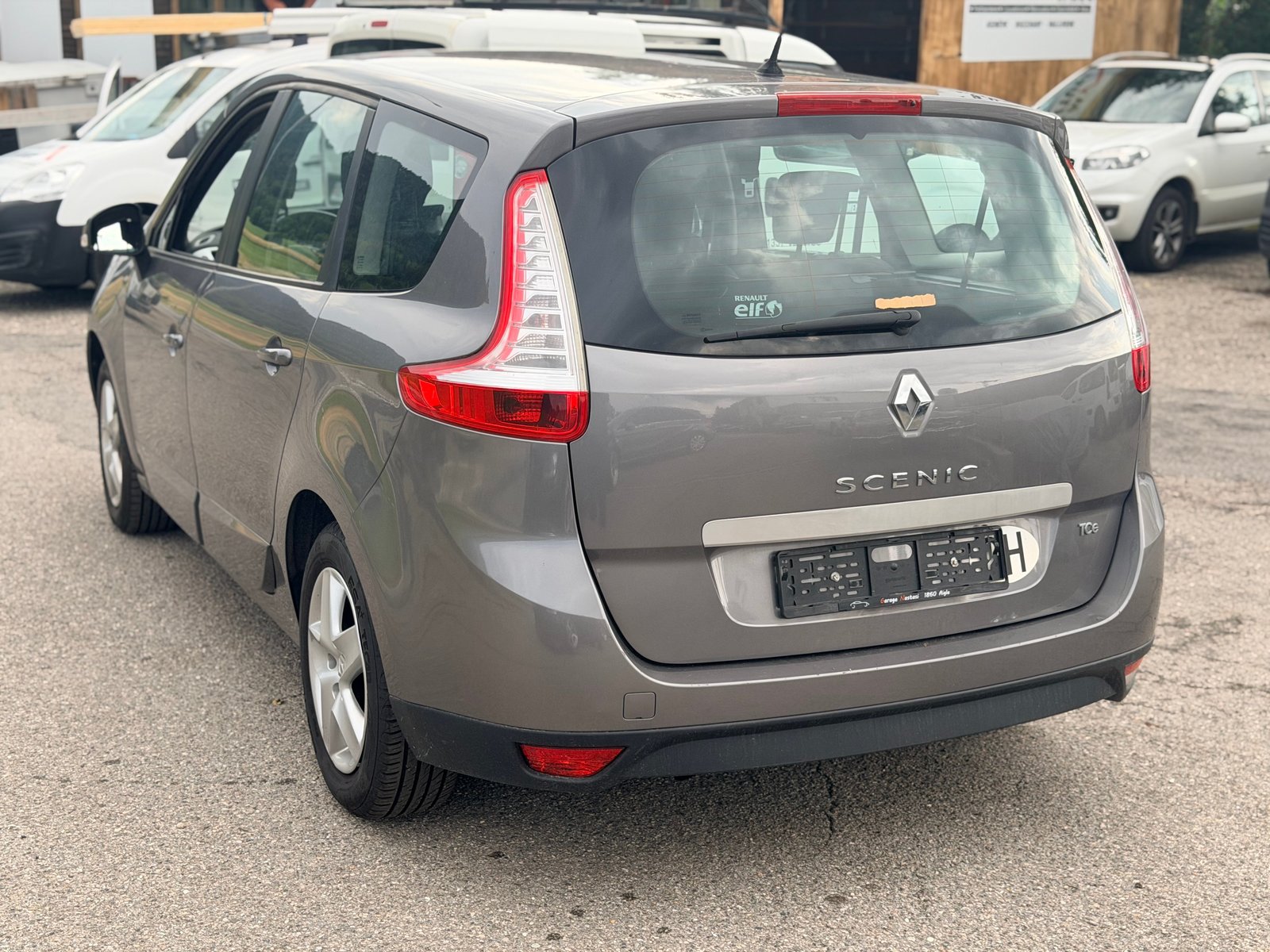 RENAULT Grand Scénic 1.2 16V Turbo Bose, Essence, Occasion / Utilisé, Manuelle - 6