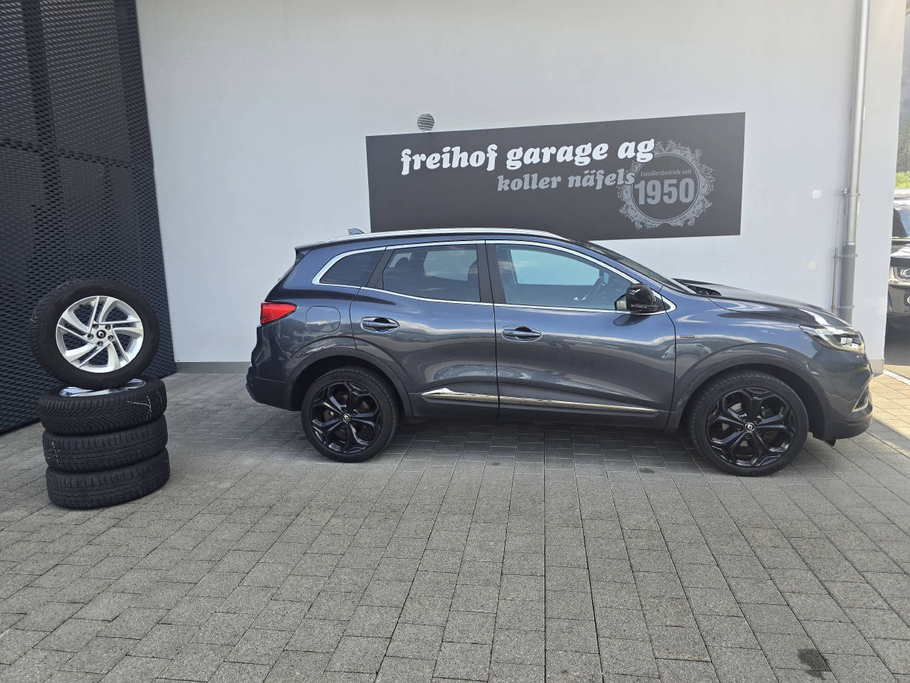 RENAULT Kadjar 1.8 Blue dCi Black Edition 4WD, Diesel, Second hand / Used, Manual - 3