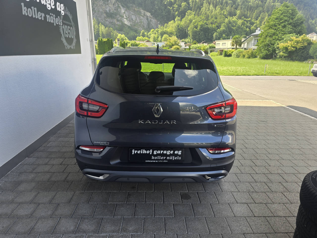 RENAULT Kadjar 1.8 Blue dCi Black Edition 4WD, Diesel, Second hand / Used, Manual - 4