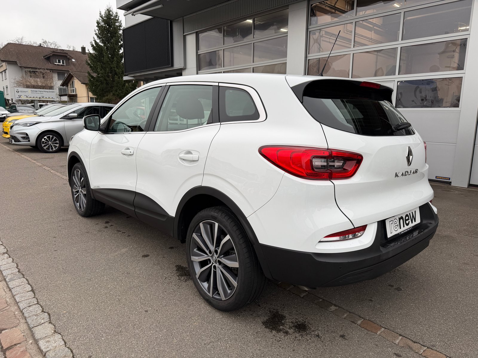 RENAULT Kadjar 1.3 TCe Zen, Benzina, Occasioni / Usate, Manuale - 2
