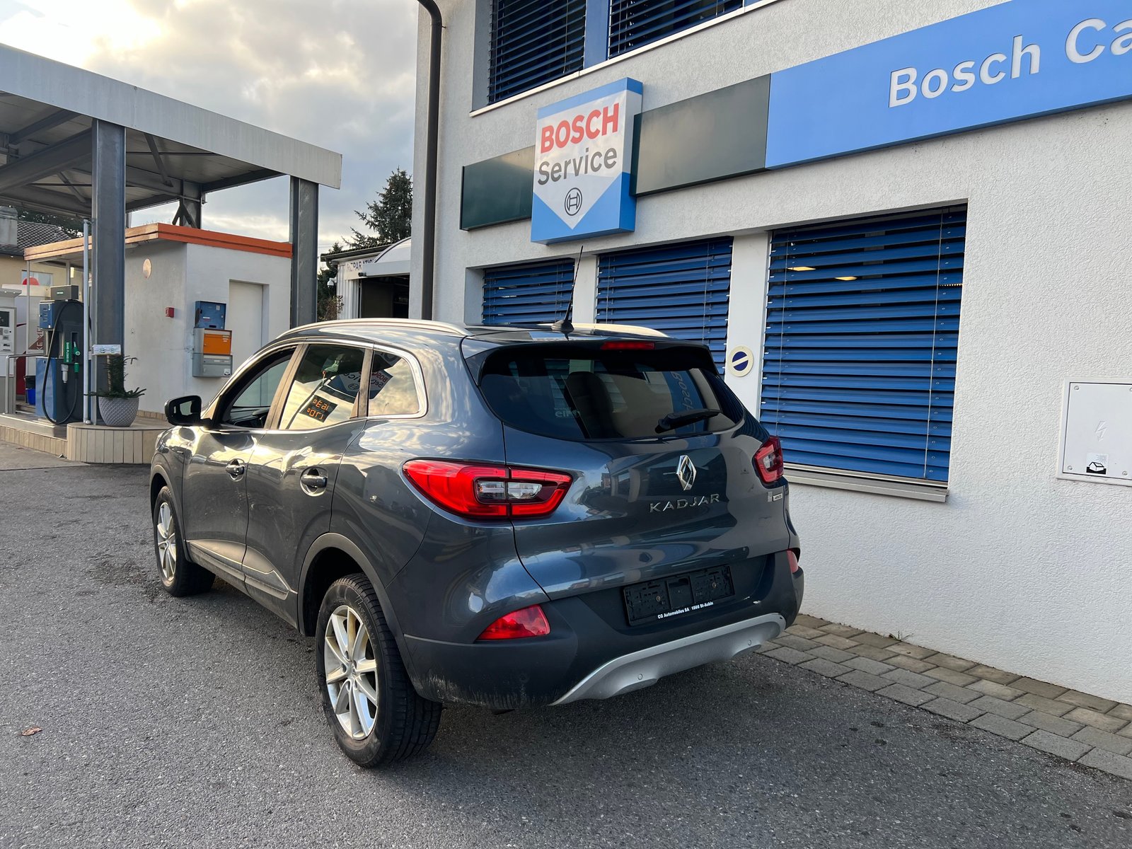 RENAULT Kadjar 1.6 dCi Swiss Edition 4x4, Diesel, Second hand / Used, Manual - 4
