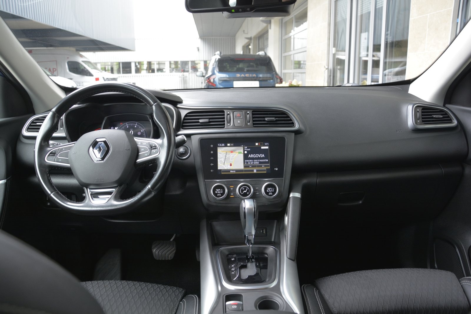 RENAULT Kadjar 1.3 TCe 160 Intens EDC, Petrol, Second hand / Used, Automatic - 6