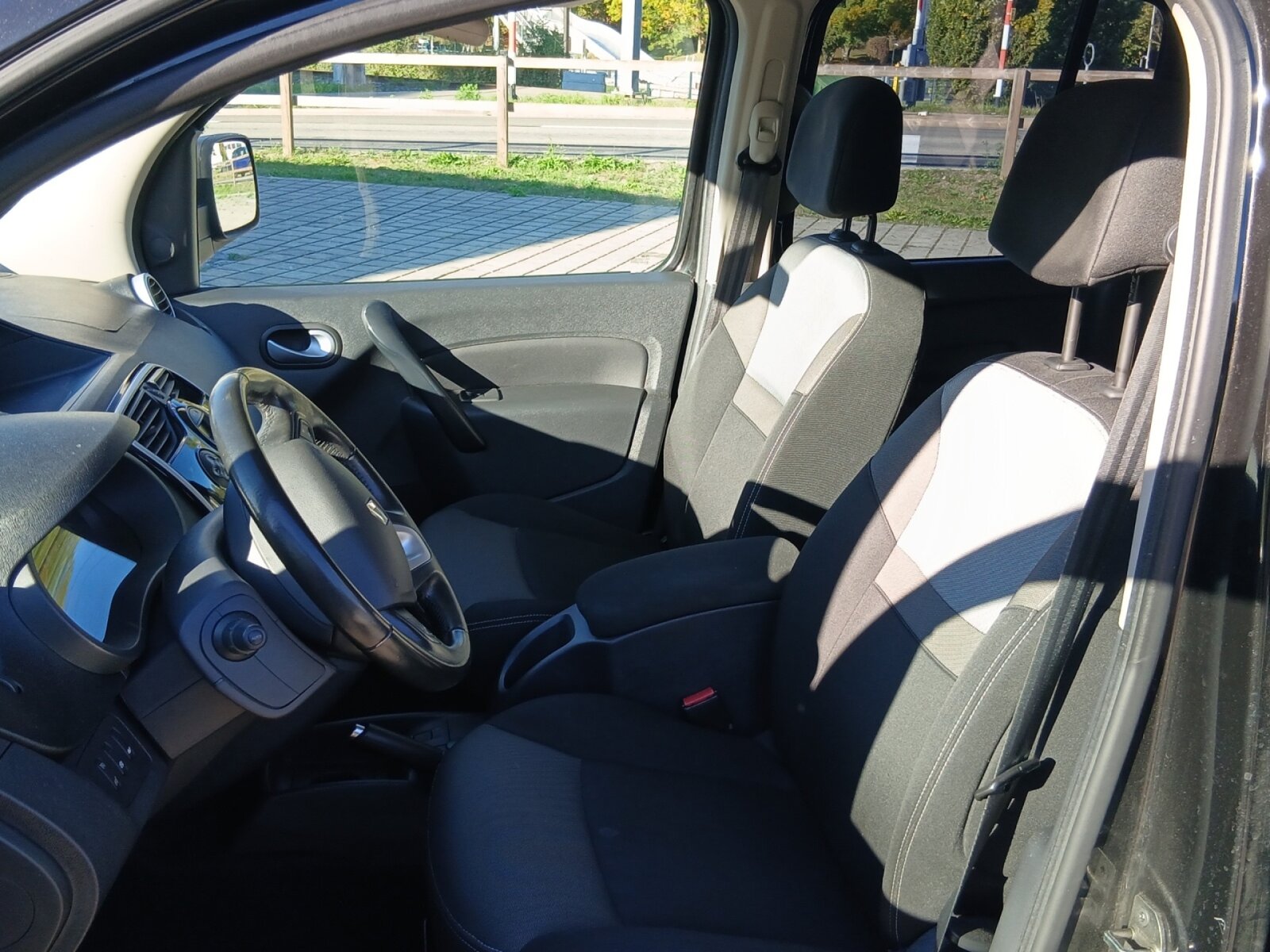 RENAULT Grand Kangoo Kombi 1.5 dCi 110 Intens S/S, Diesel, Occasion / Gebraucht, Handschaltung - 6