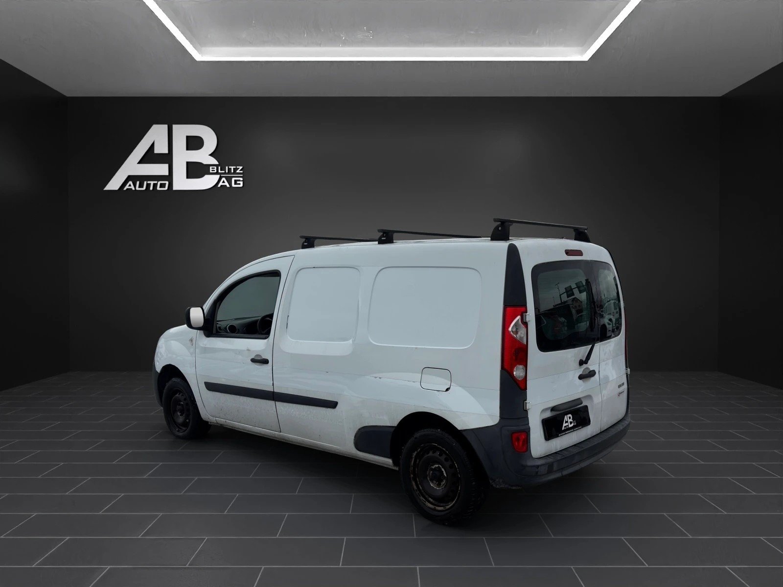 RENAULT Kangoo Maxi dCi 90, Diesel, Second hand / Used, Manual - 3