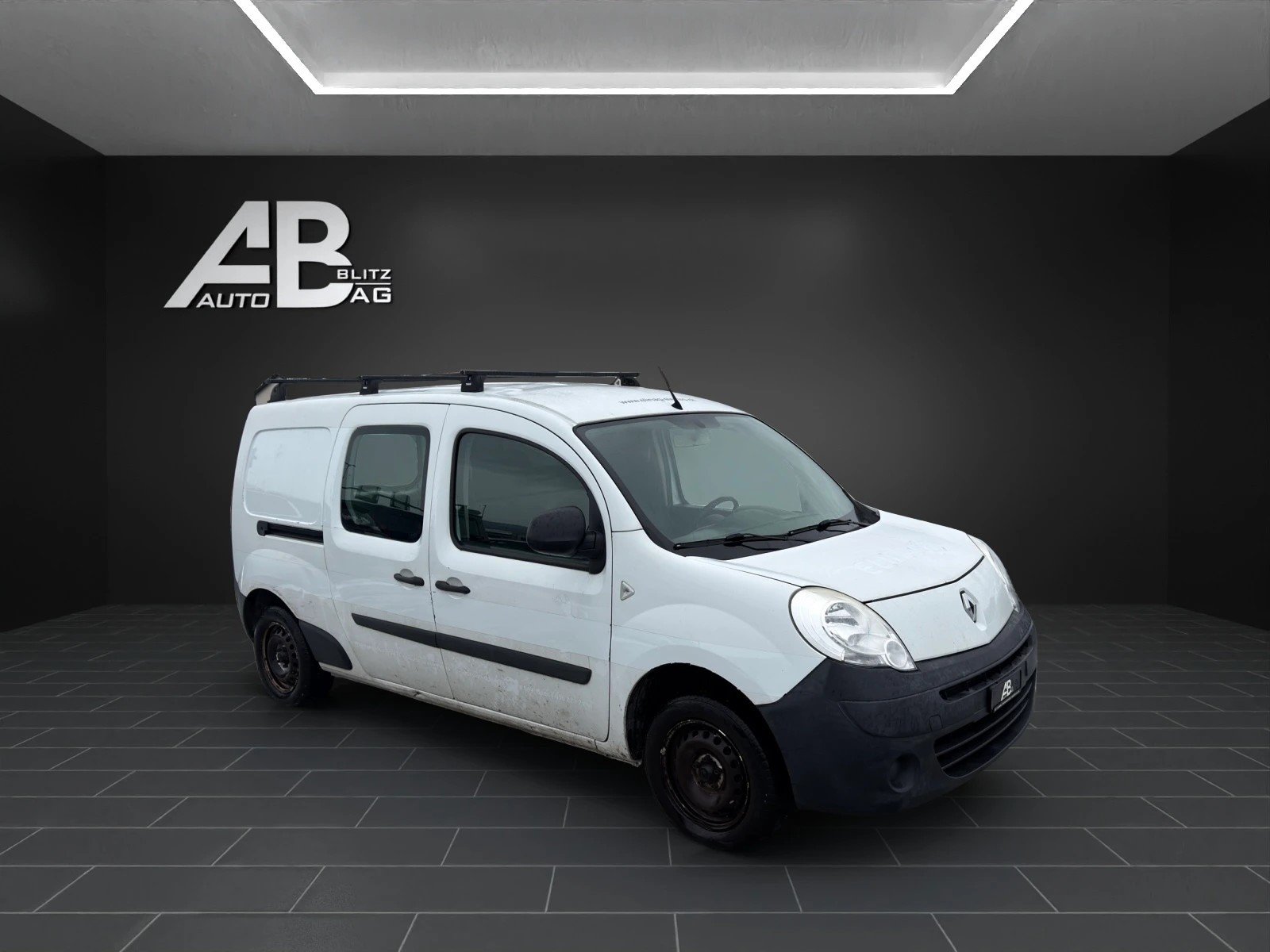 RENAULT Kangoo Maxi dCi 90, Diesel, Second hand / Used, Manual - 6