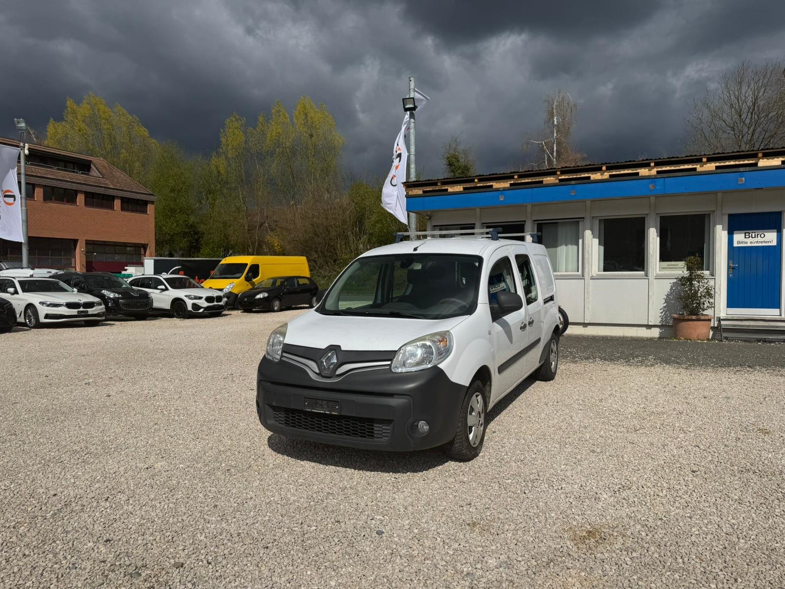 RENAULT Kangoo Maxi dCi 110 Business 5 Plätze / 5 places, Diesel, Occasion / Gebraucht, Handschaltung - 2