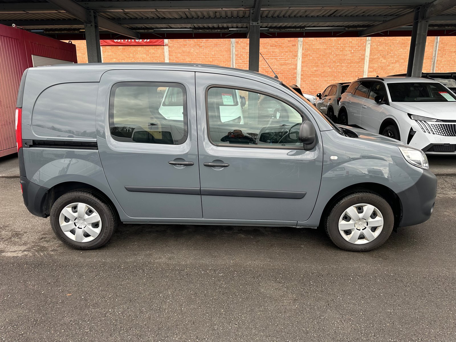 RENAULT Kangoo Medium dCi 80 ENERGY Business, Diesel, Occasion / Gebraucht, Handschaltung - 2
