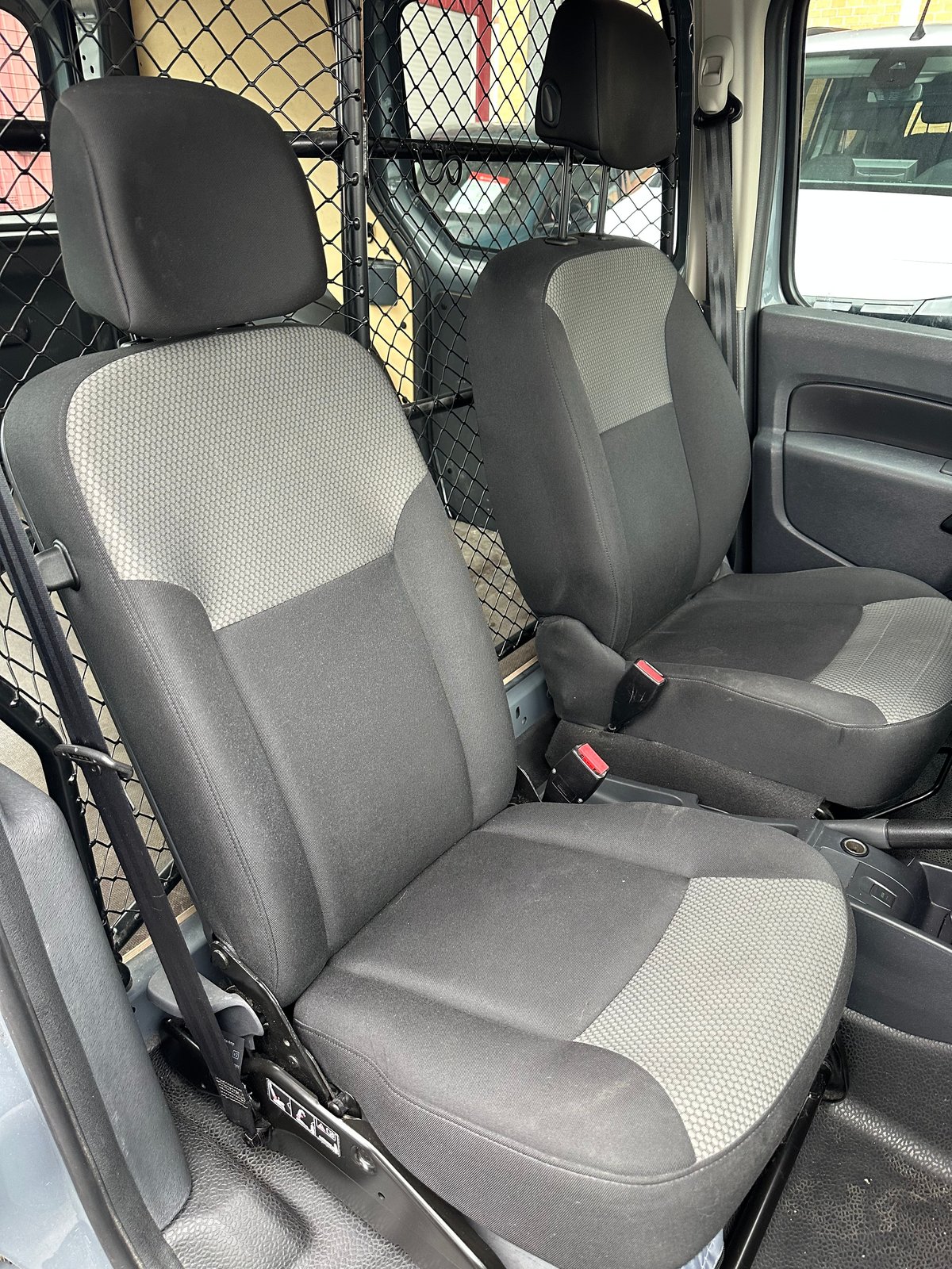 RENAULT Kangoo Medium dCi 80 ENERGY Business, Diesel, Occasion / Gebraucht, Handschaltung - 7