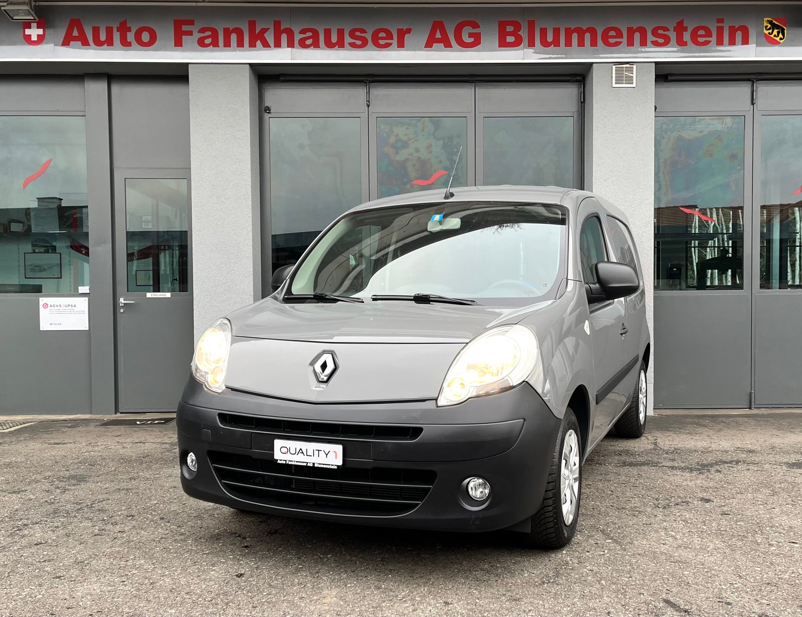 RENAULT Kangoo 1.6 105, Essence, Occasion / Utilisé, Manuelle - 2