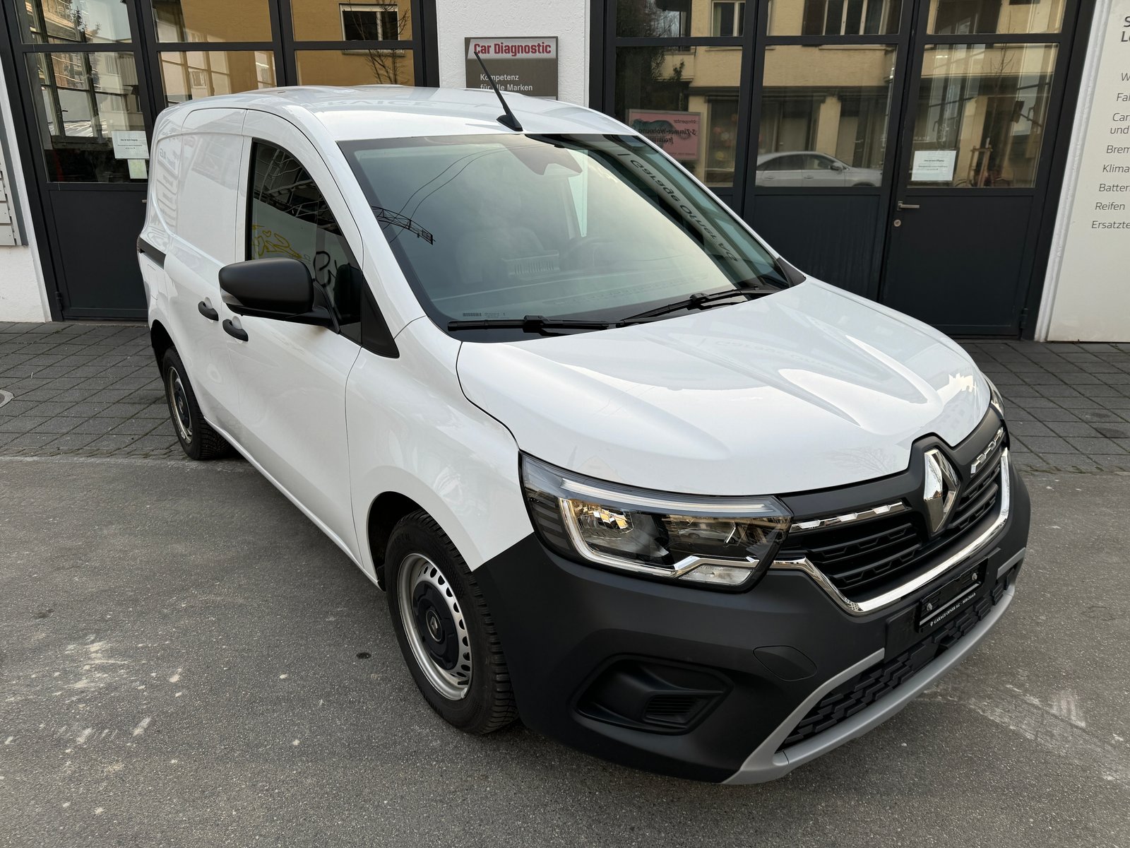 RENAULT Kangoo Van 1.3TCe Standard 130 PF Extra